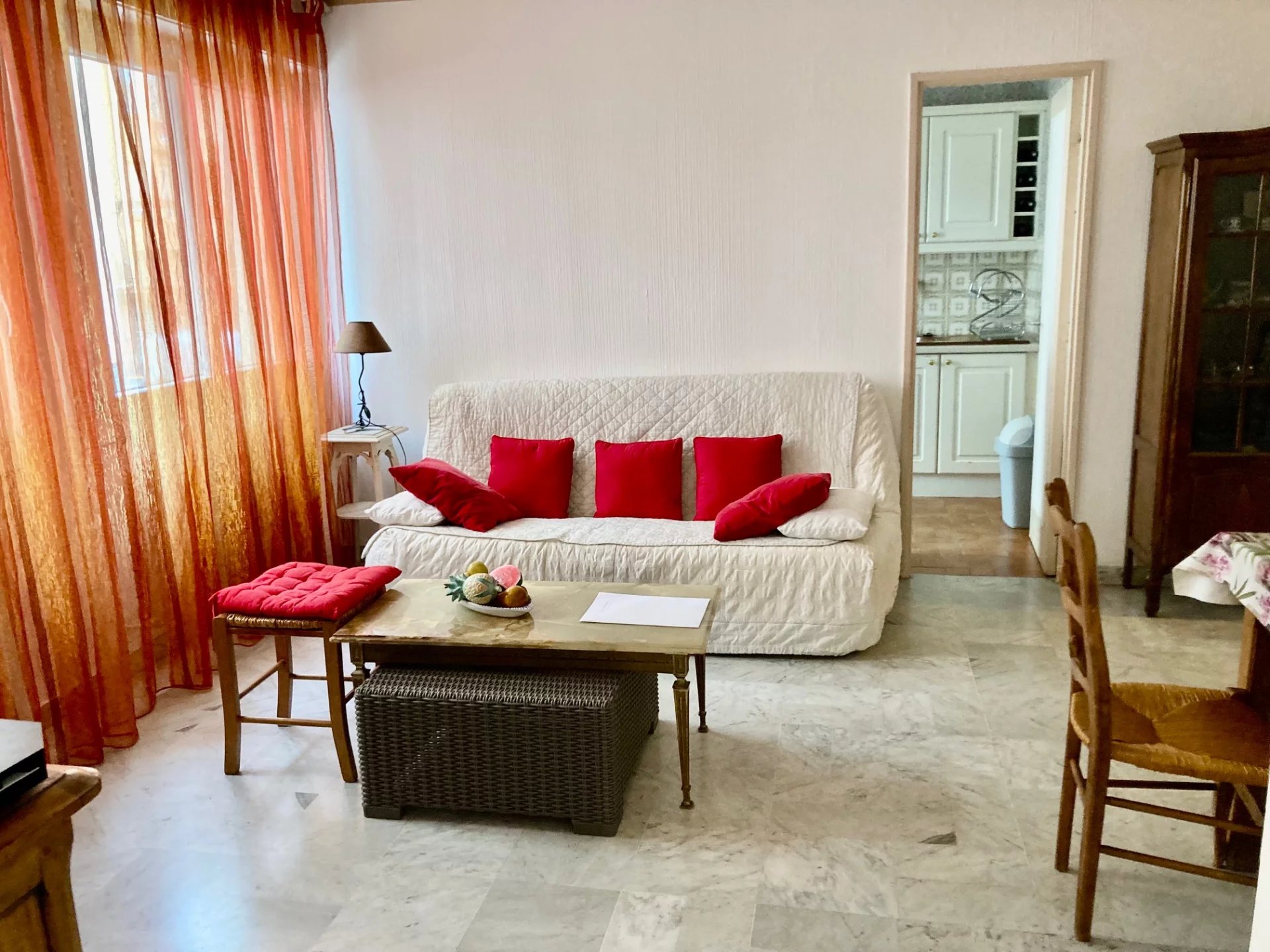 Cannes - Carnot, large 2 bedroom flat 51 sqm