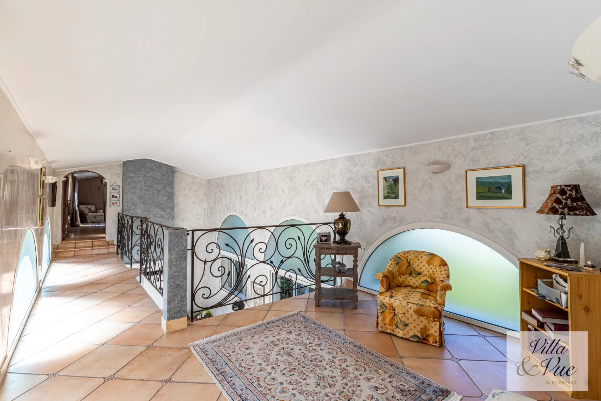 SAINT PAUL DE VENCE, Large Villa, Quiet, Dominant, Magnificent view, 7 bedrooms