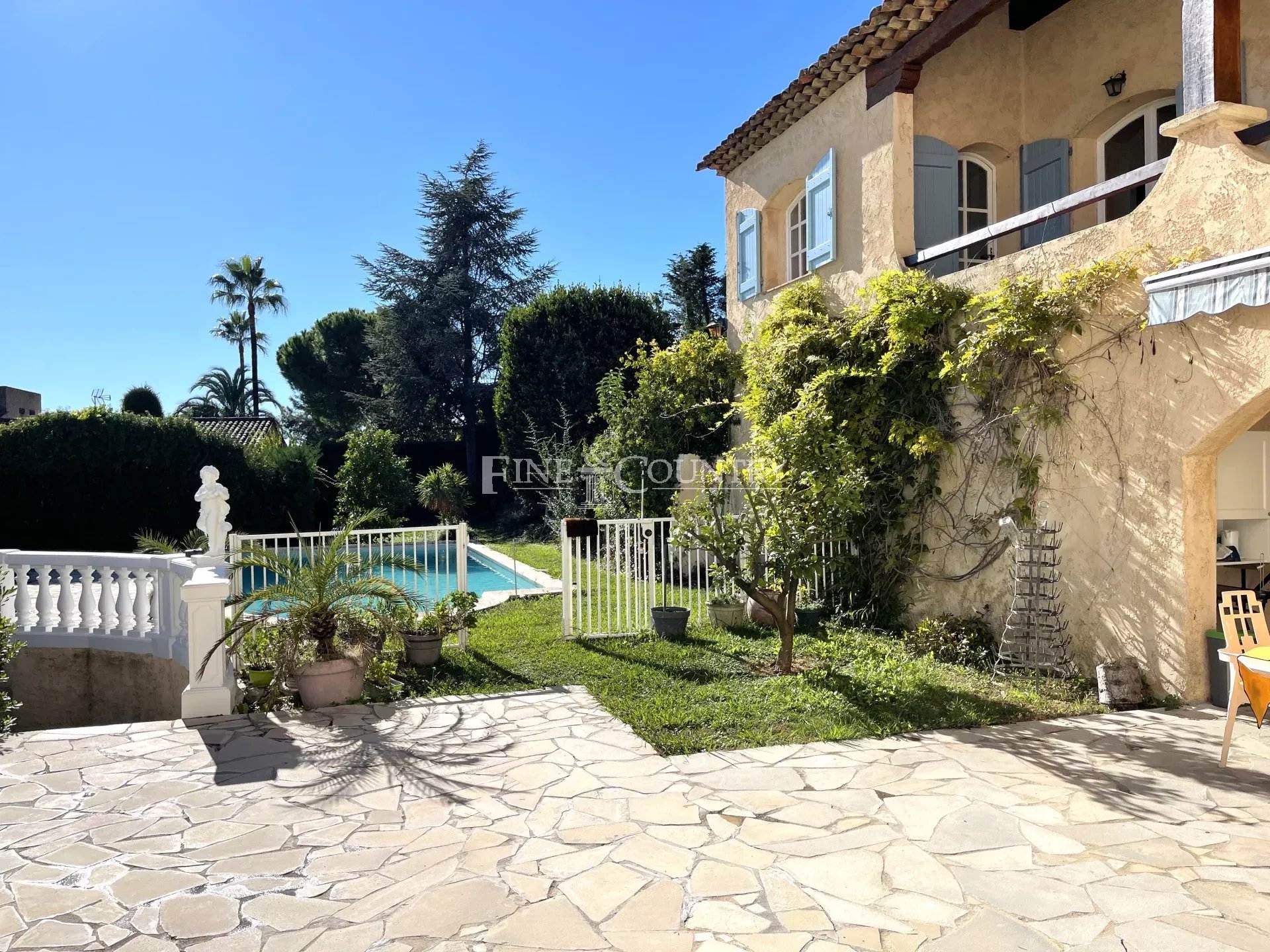 Photo of Villa for Sale in Mougins
