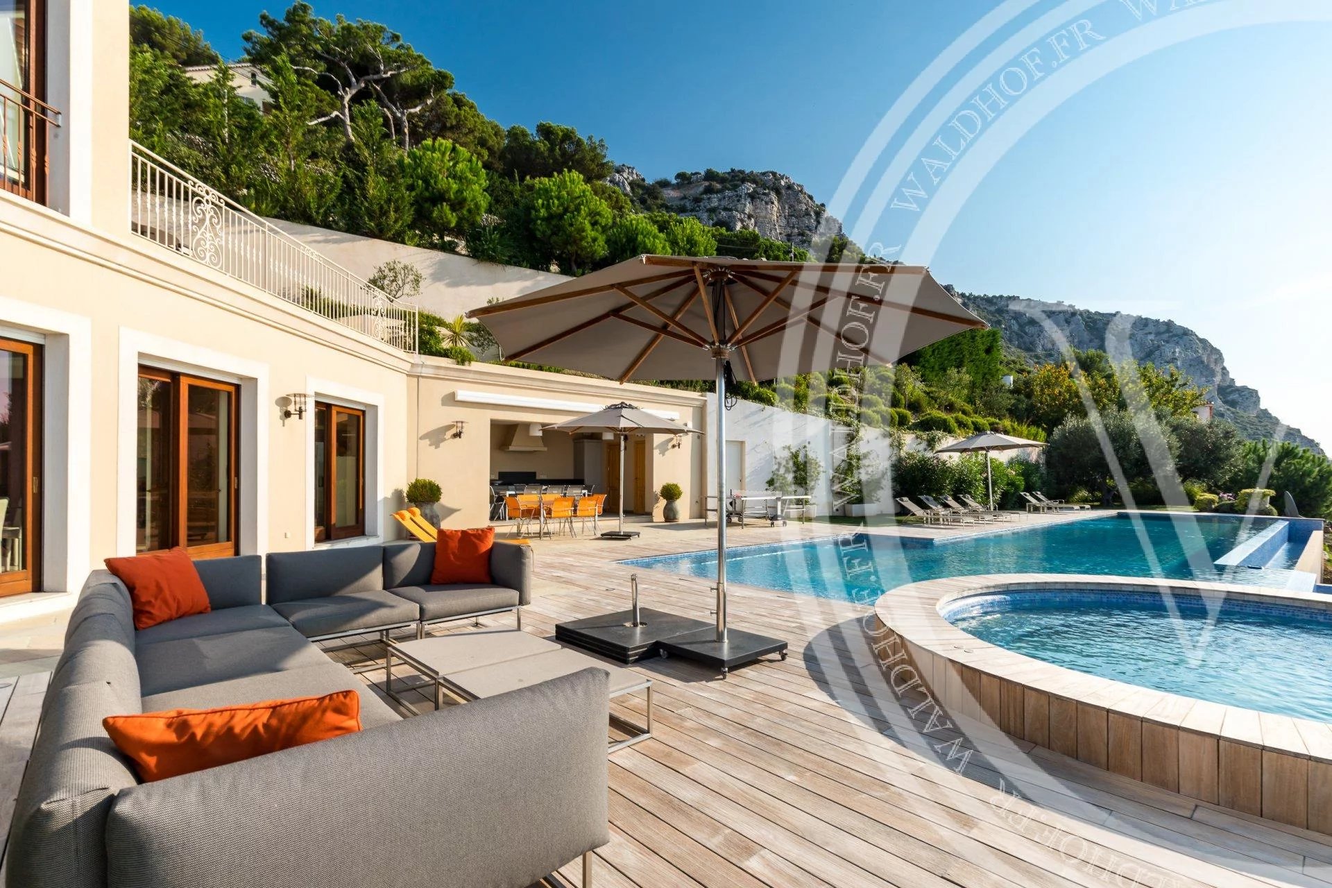 8 bedroom villa with panoramic sea view – EZE