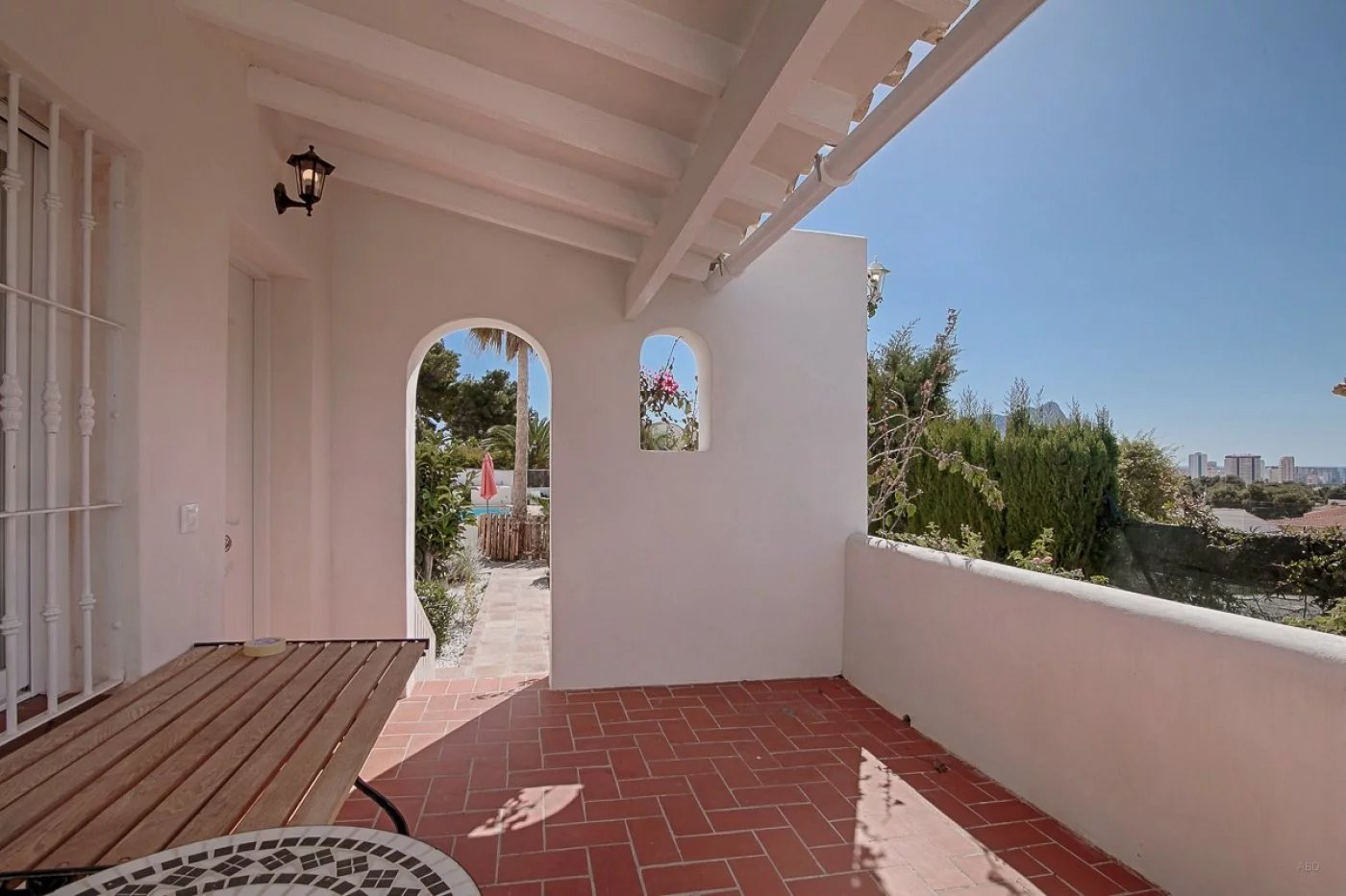 Renovated villa with 5 independent apartments and panoramic view