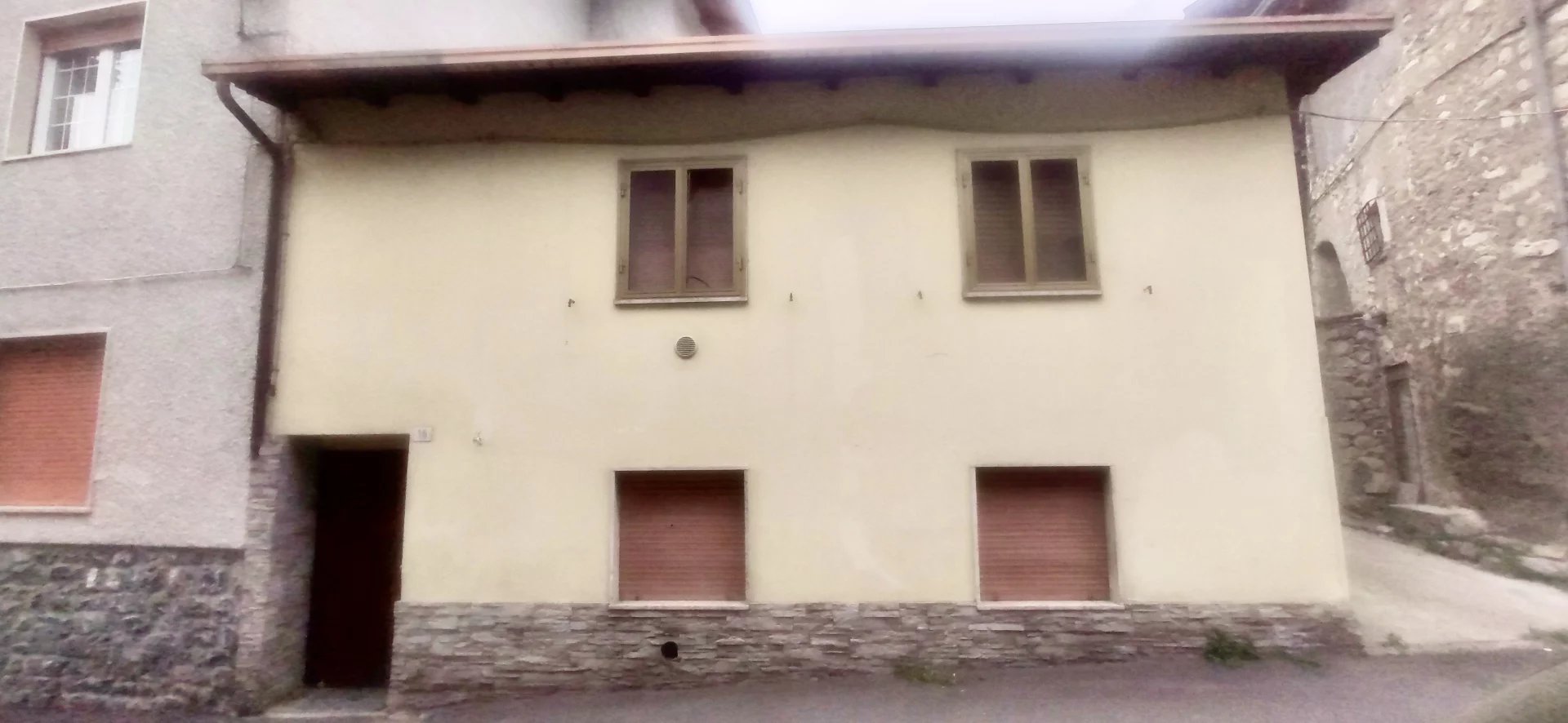 Casa Indipendente in vendita in Via Brugnolo 16., Ono San Pietro