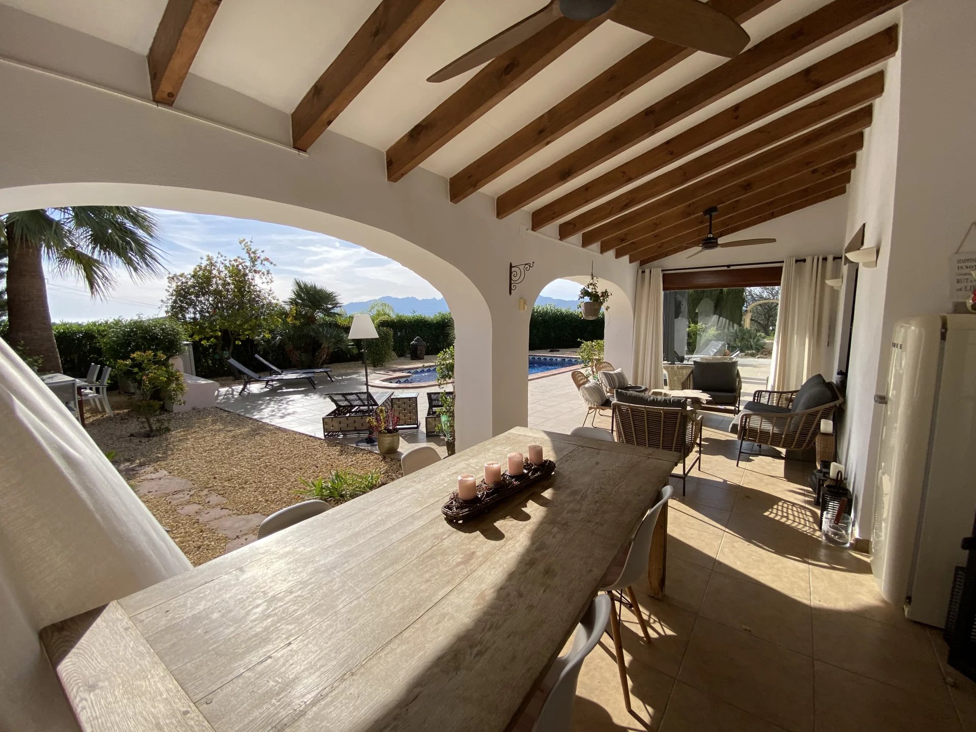 Beautiful country house on 1 level in a quiet area in Benissa for sale