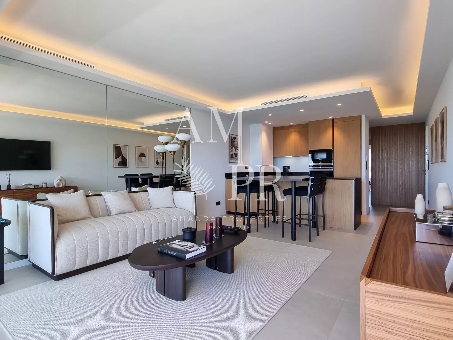 Cannes Croisette - Appartement 3 pièces de 66 m2 - Vue Mer