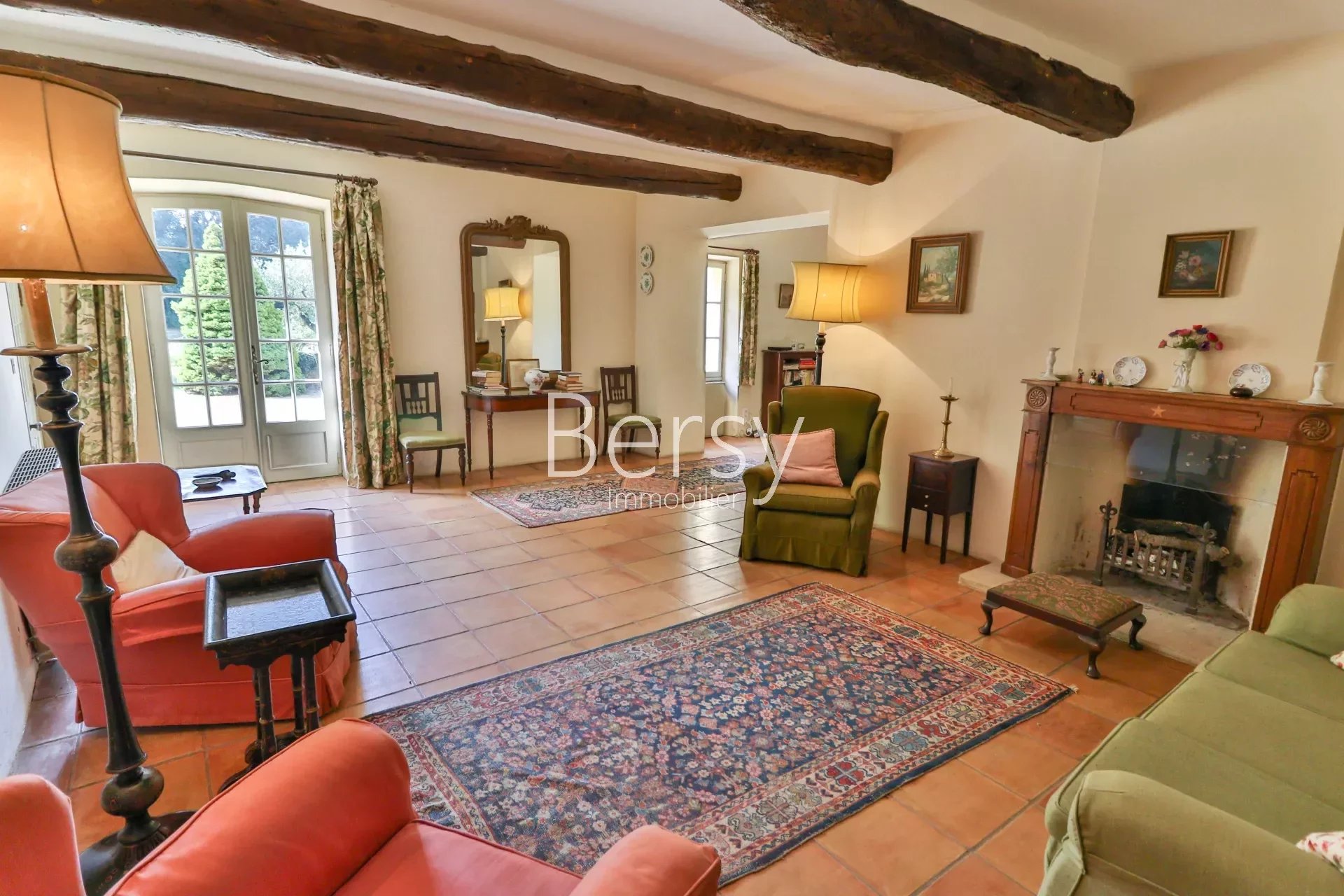 ★Magnificent Bastide on a Park of 2 Hectares★ Surrounded by Vineyards and Landscaped Gardens with Swimming Pool★ Garage and Independent Apartment★