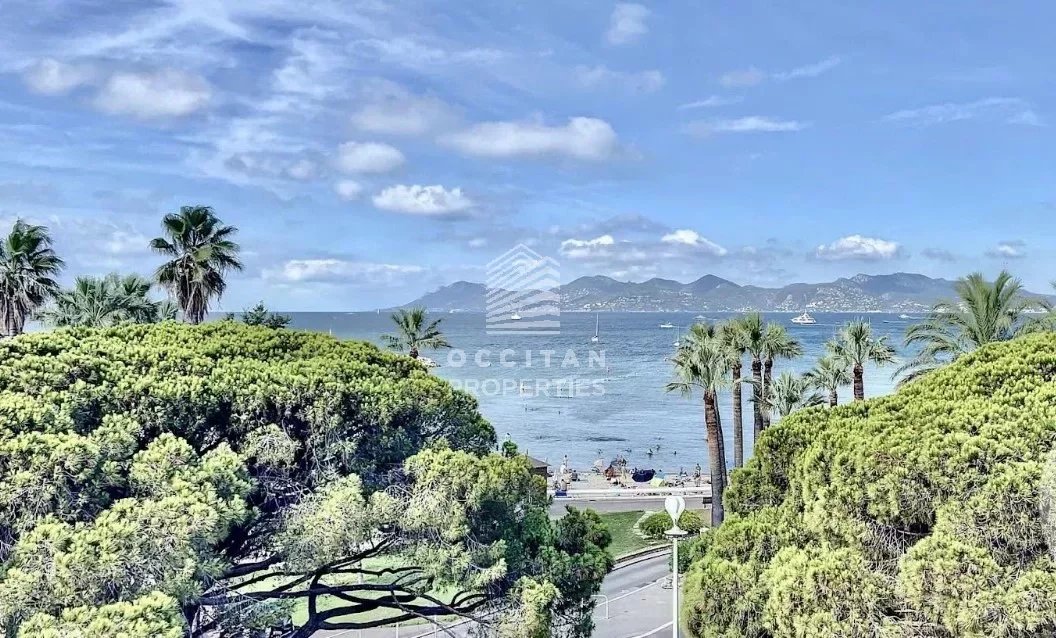Apartment on the boulevard de la Croisette - Sea view - Cannes