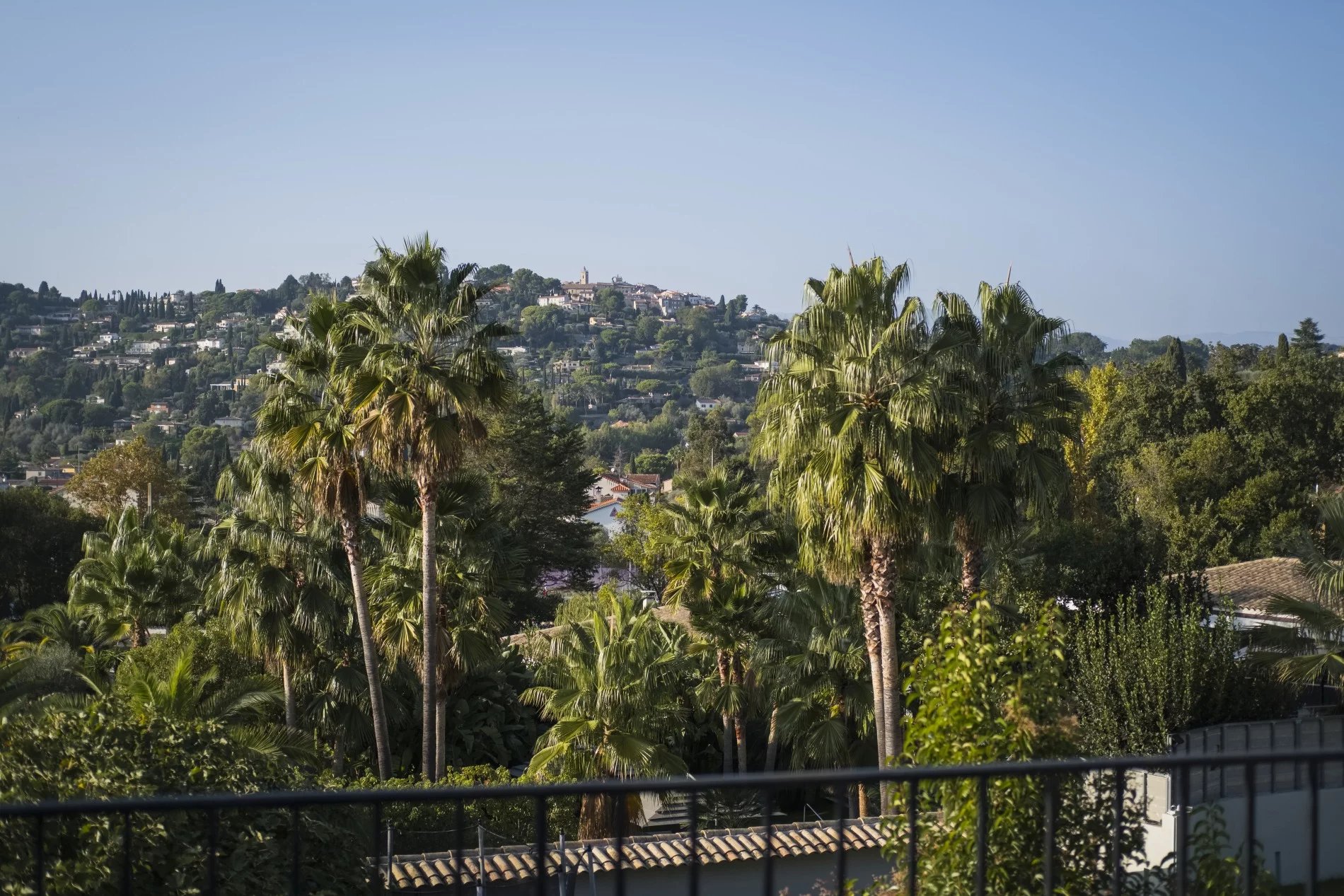Prachtige moderne ultra-luxe villa met prachtig uitzicht over Mougins