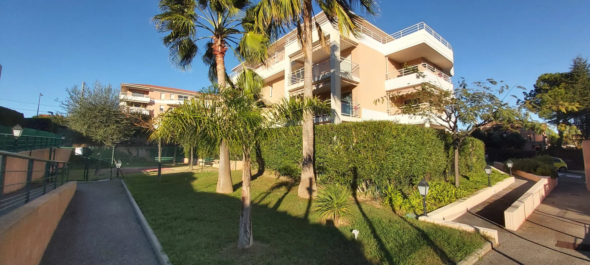 Location Appartement - Antibes Fontmerle