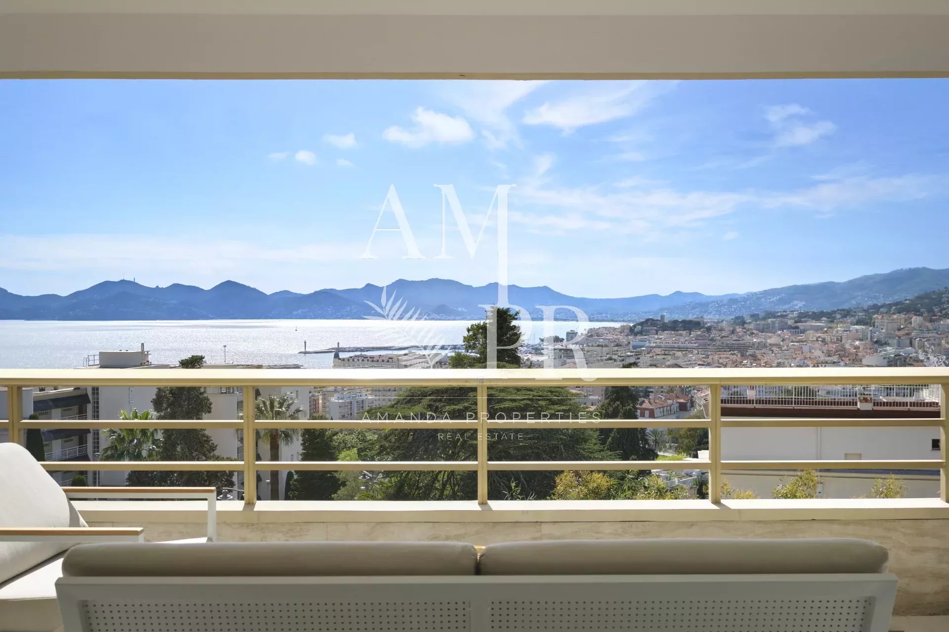 Cannes Californie - 4 room flat of 90m2 - Panoramic sea view
