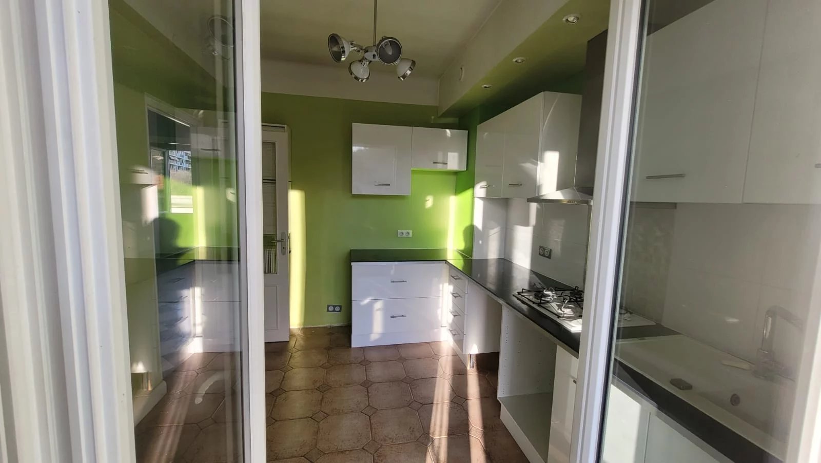 LOCATION ,NICE L'ARIANE , 4 PIECES  , LOYER 950€/MOIS