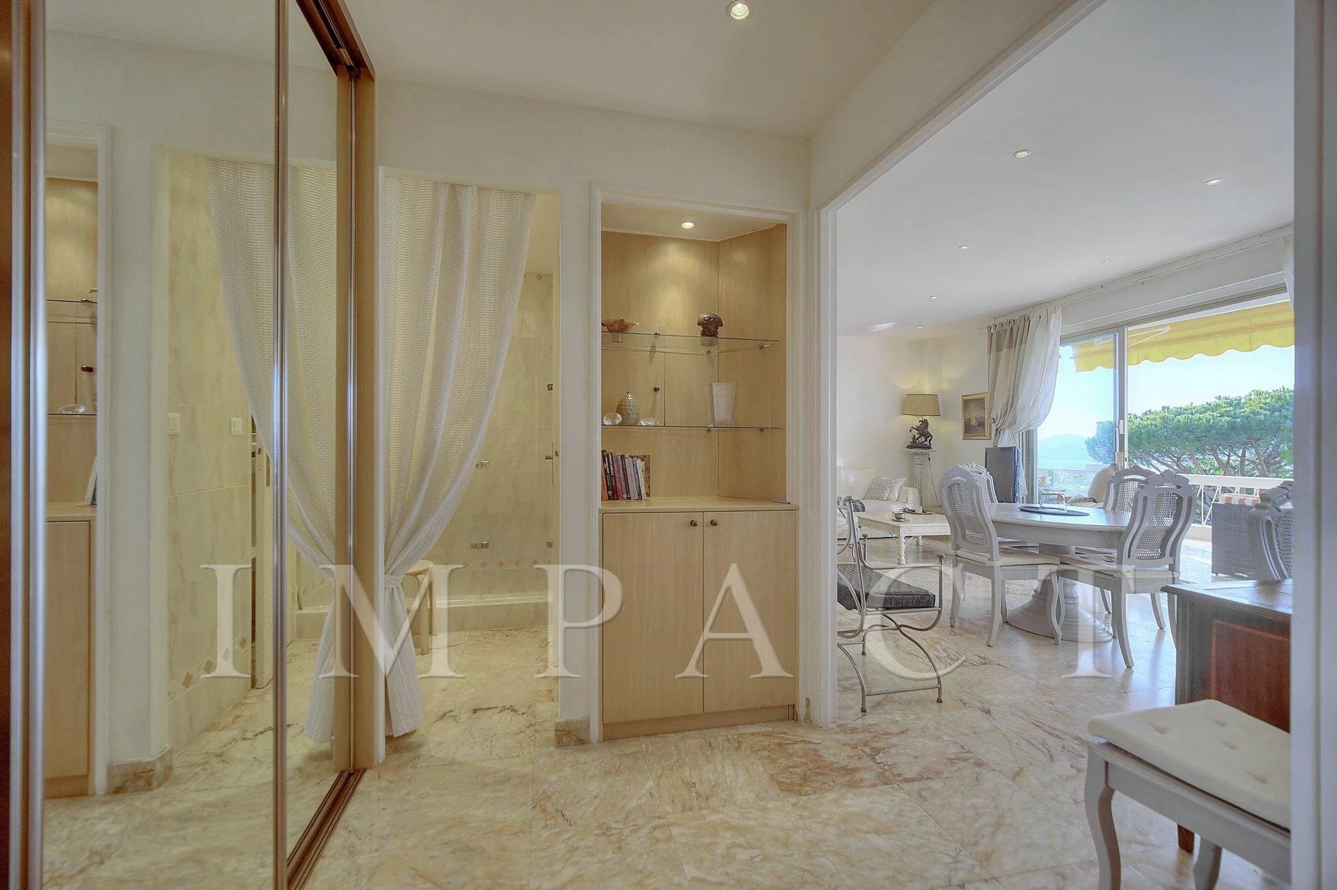 Sea view apartment for sale California Cannes 
