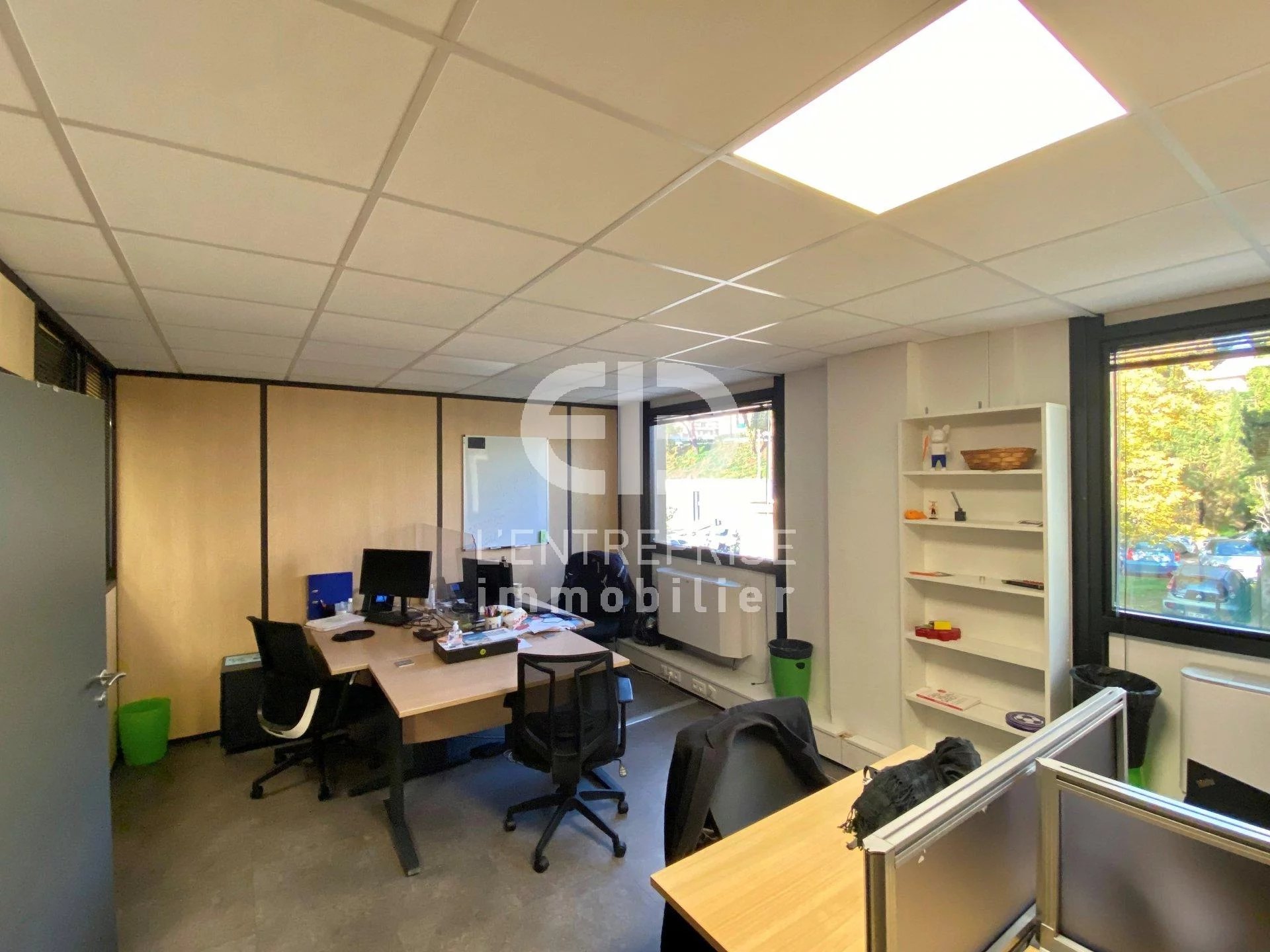 Rental Office - Saint-Laurent-du-Var Cap 3000