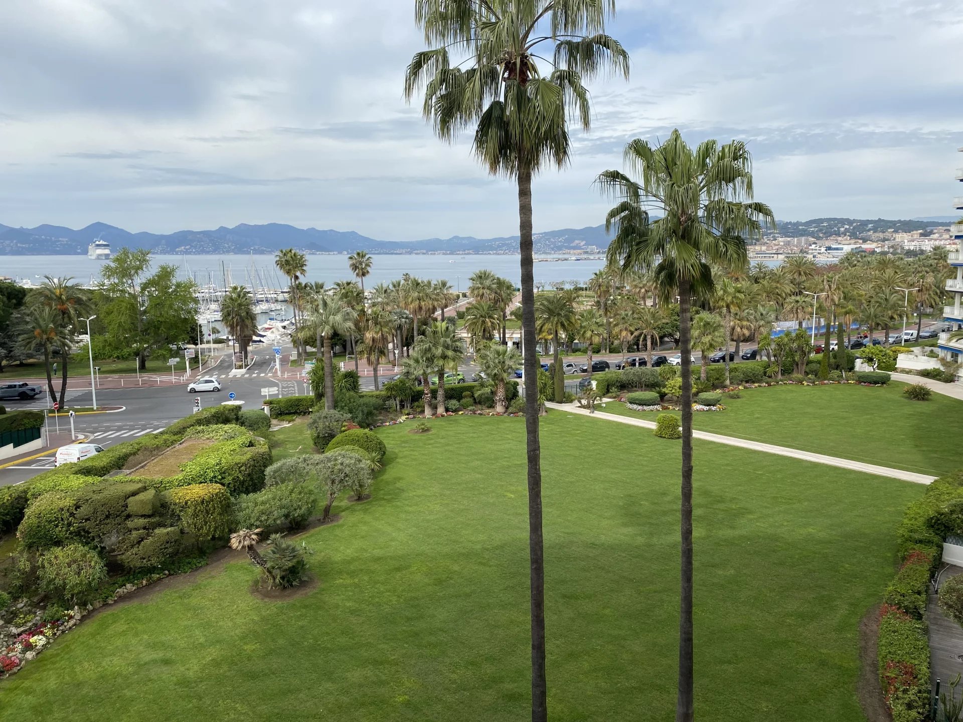 Seasonal rental Apartment Cannes Port Canto