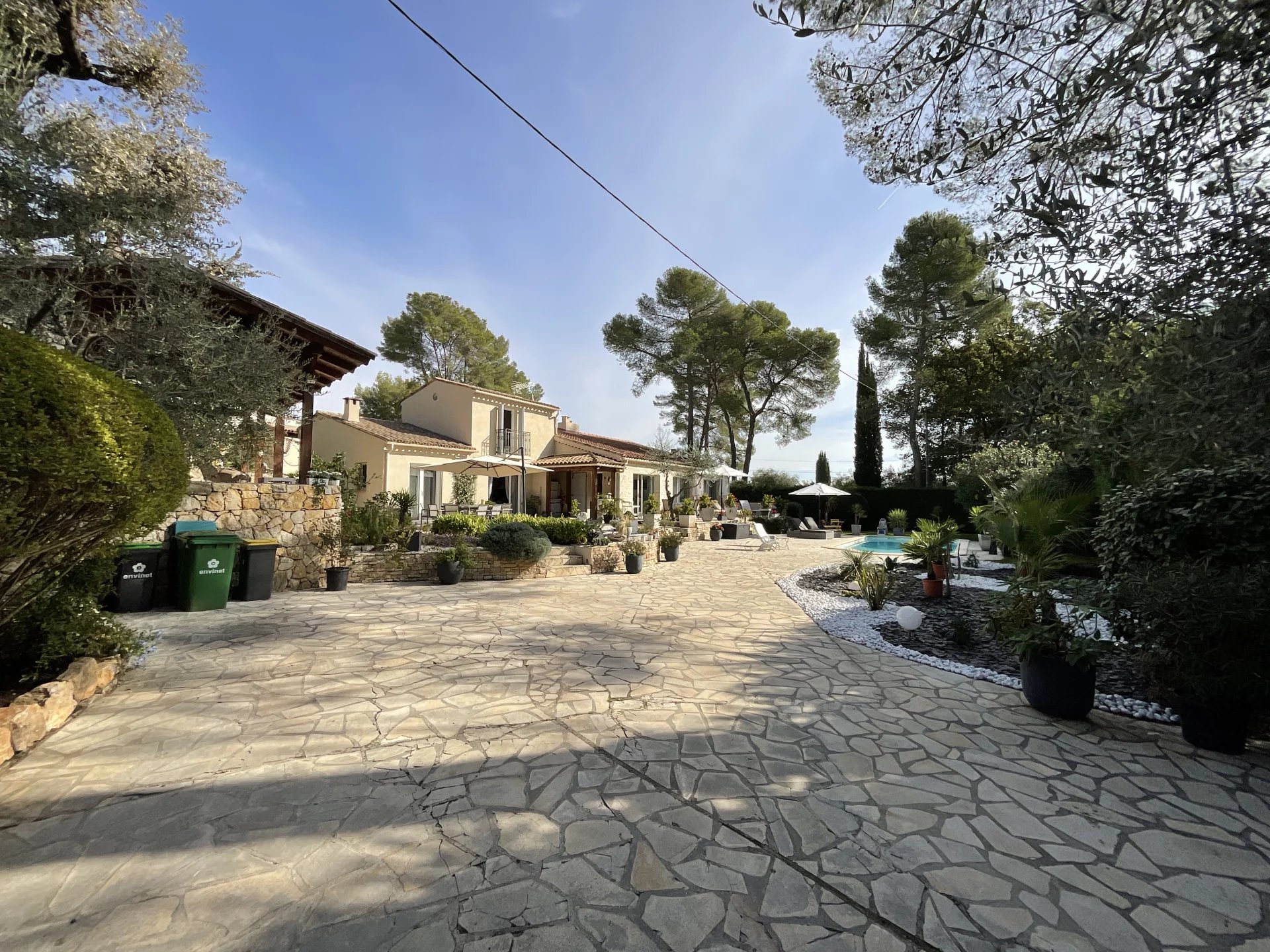 Seasonal rental Villa - Roquefort-les-Pins