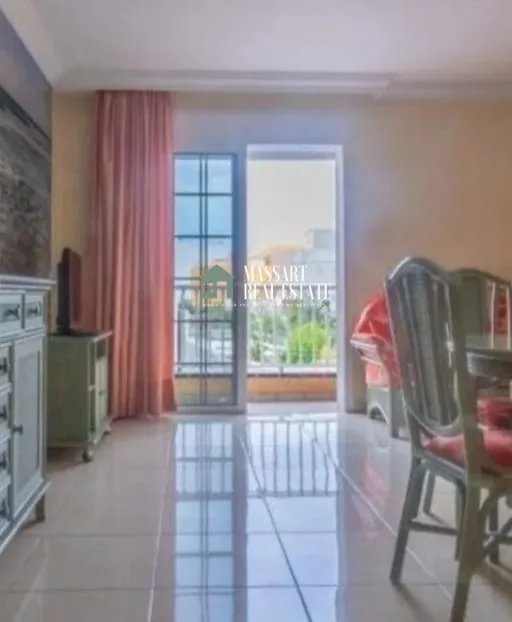 Bright 85 m2 apartment characterized by its strategic distribution, located in the popular and quiet area of Guargacho.
