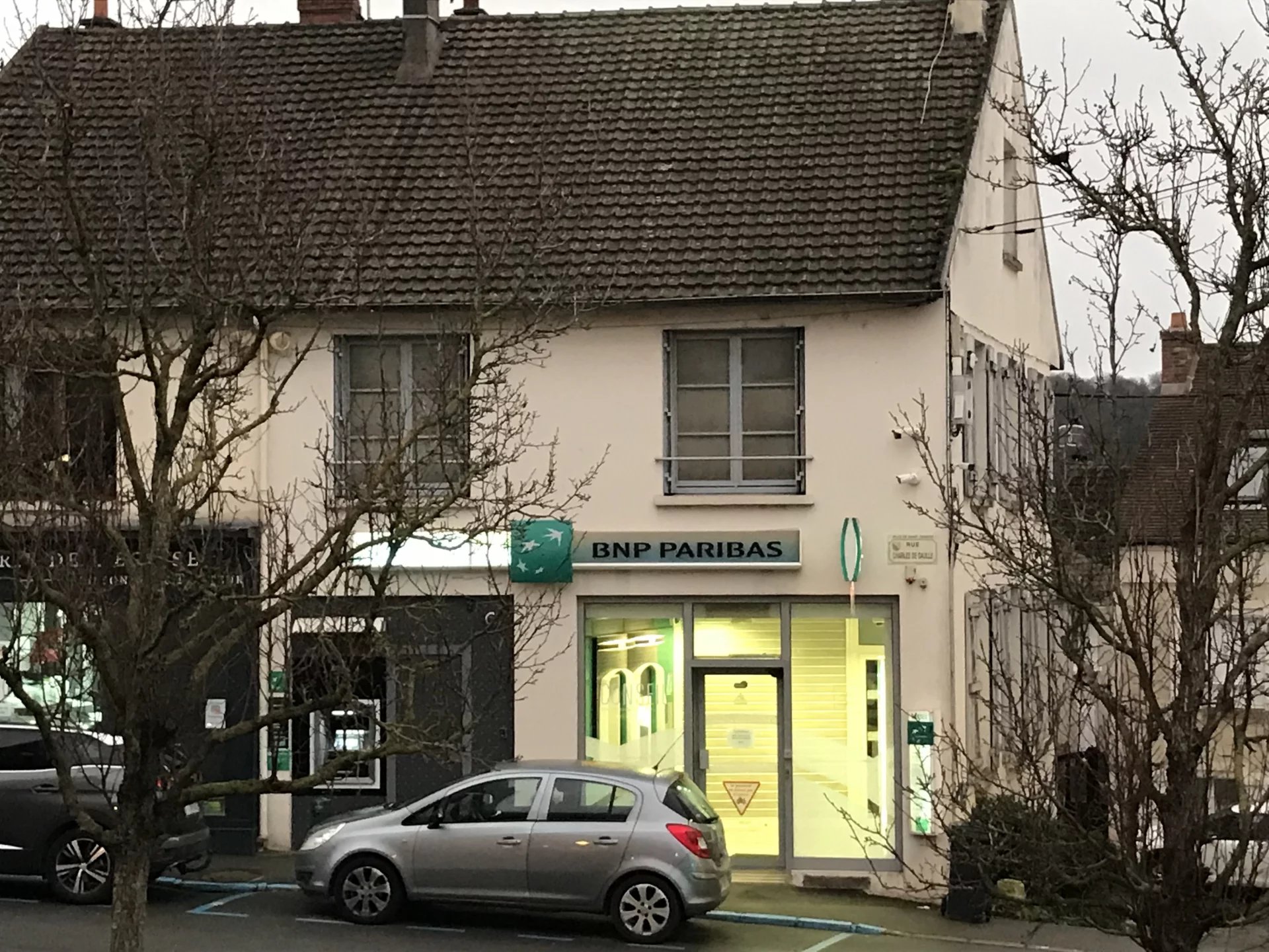 Sale Retail space - Saint-Chéron