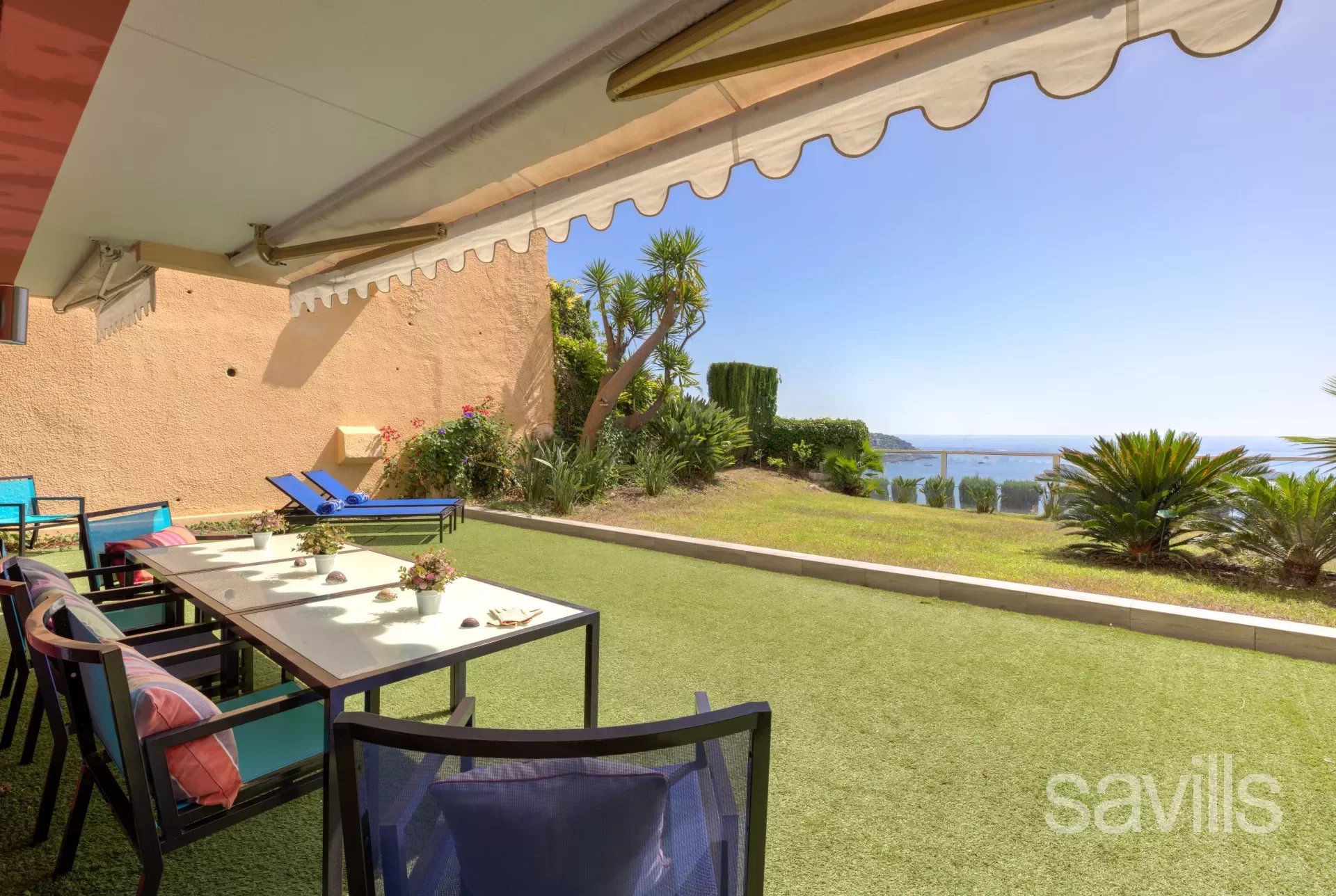Apartment with garden ideally located for Monaco