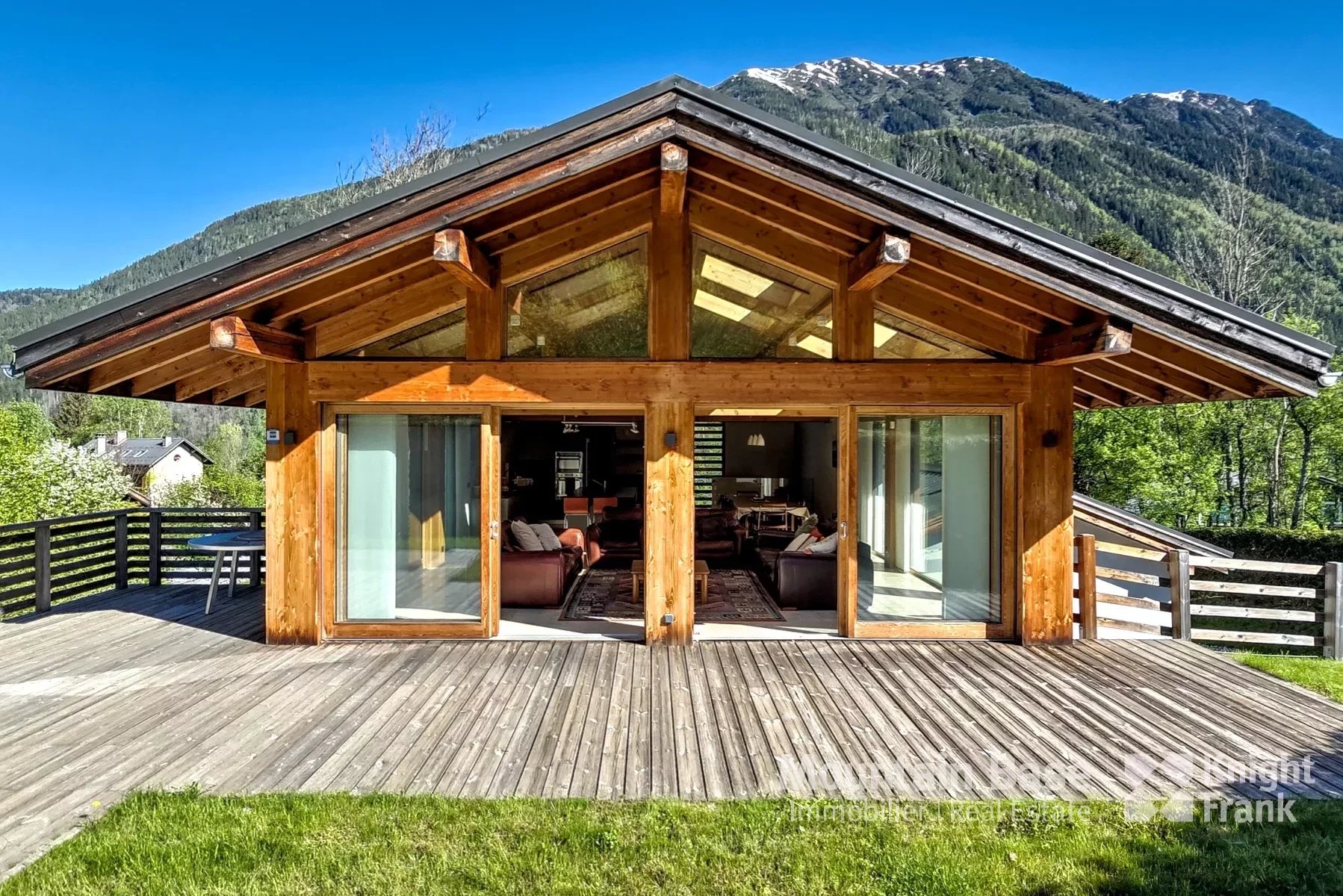 Photo of A 4-bedroom bright and modern chalet situated between Taconnaz and Les Houches