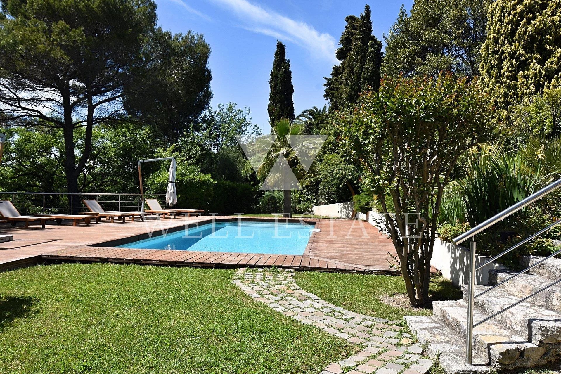 SUPER CANNES VILLA 270M2 8 ROOMS HEATED SWIMMING POOL SEA VIEW