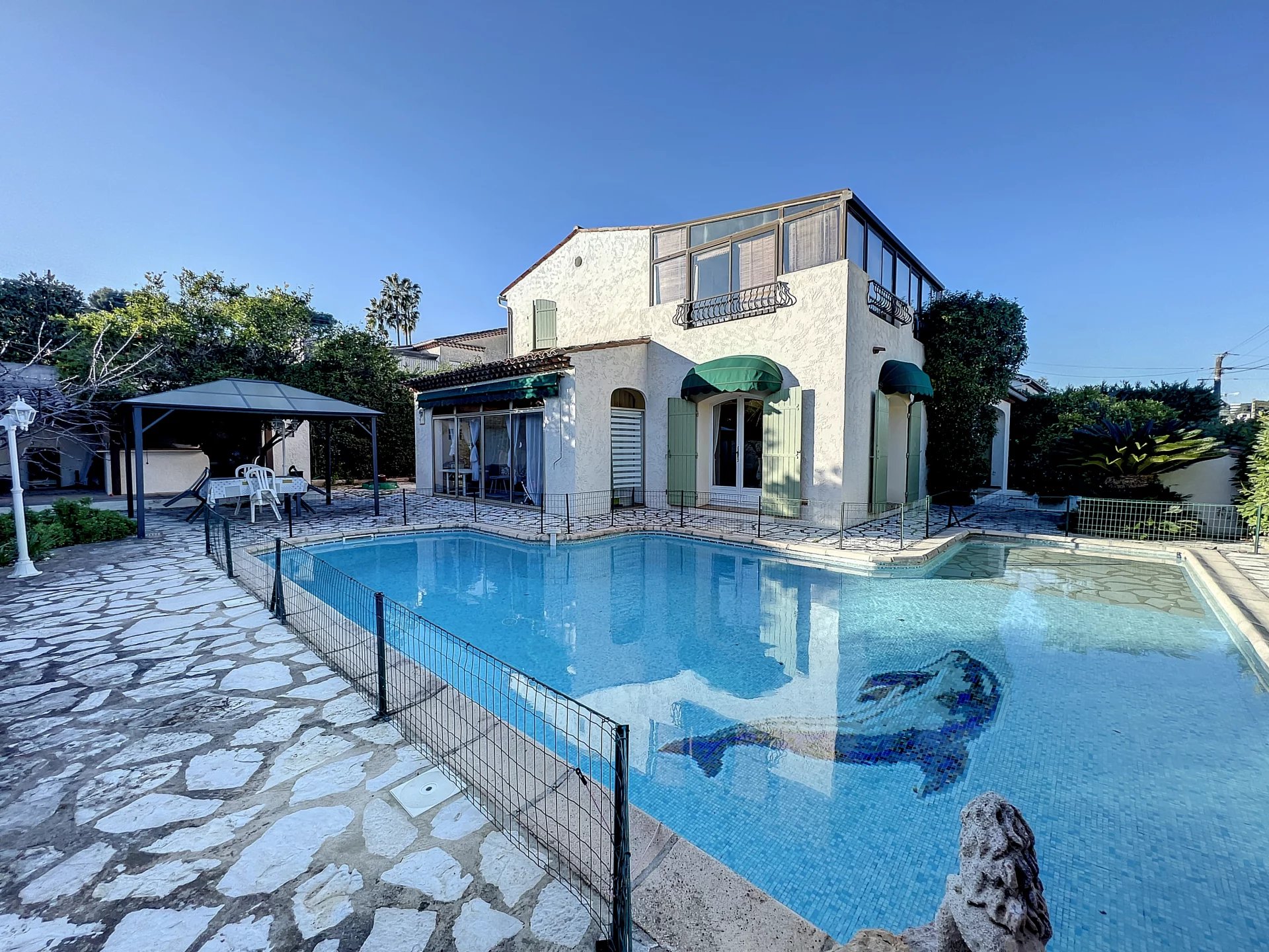 Villa ad Antibes con piscina vicino del centro