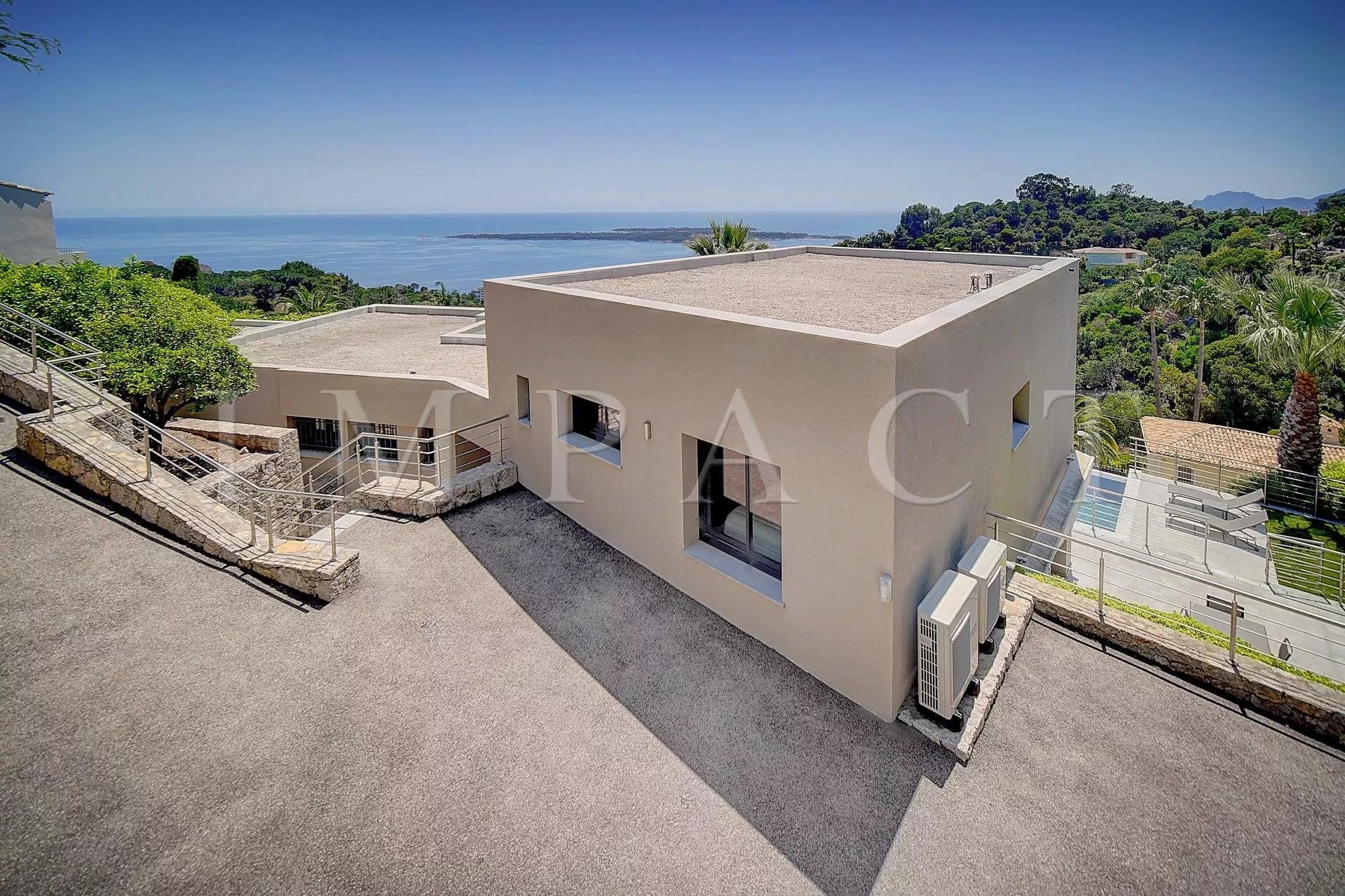 CANNES HILLS - MODERN VILLA WITH SEA VIEW TO RENT