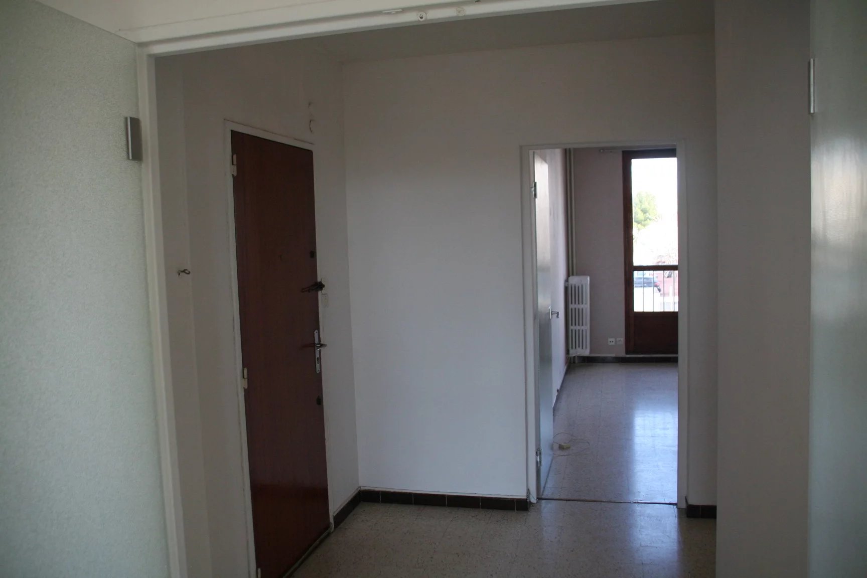 LE MISTRAL - Appartement 2 chambres avec Balcon et parking fermé à BERRE L'ETANG (13