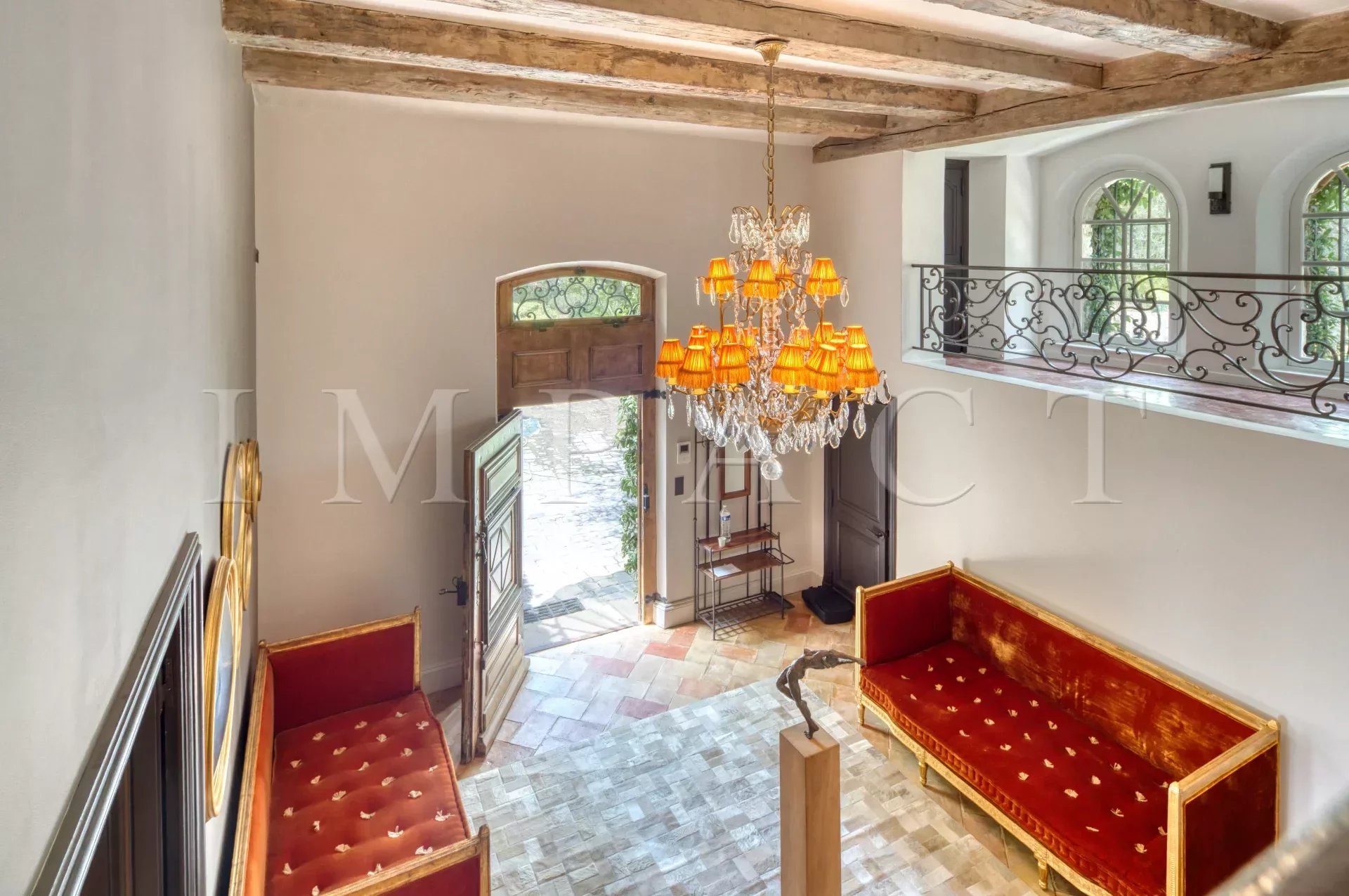 Mougins - Character property to rent