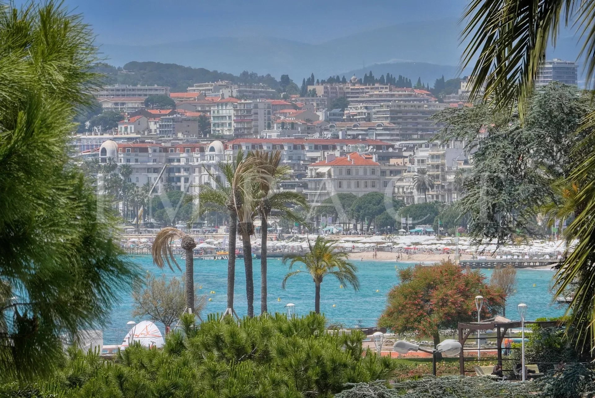 Cannes Croisette Apartment for sale