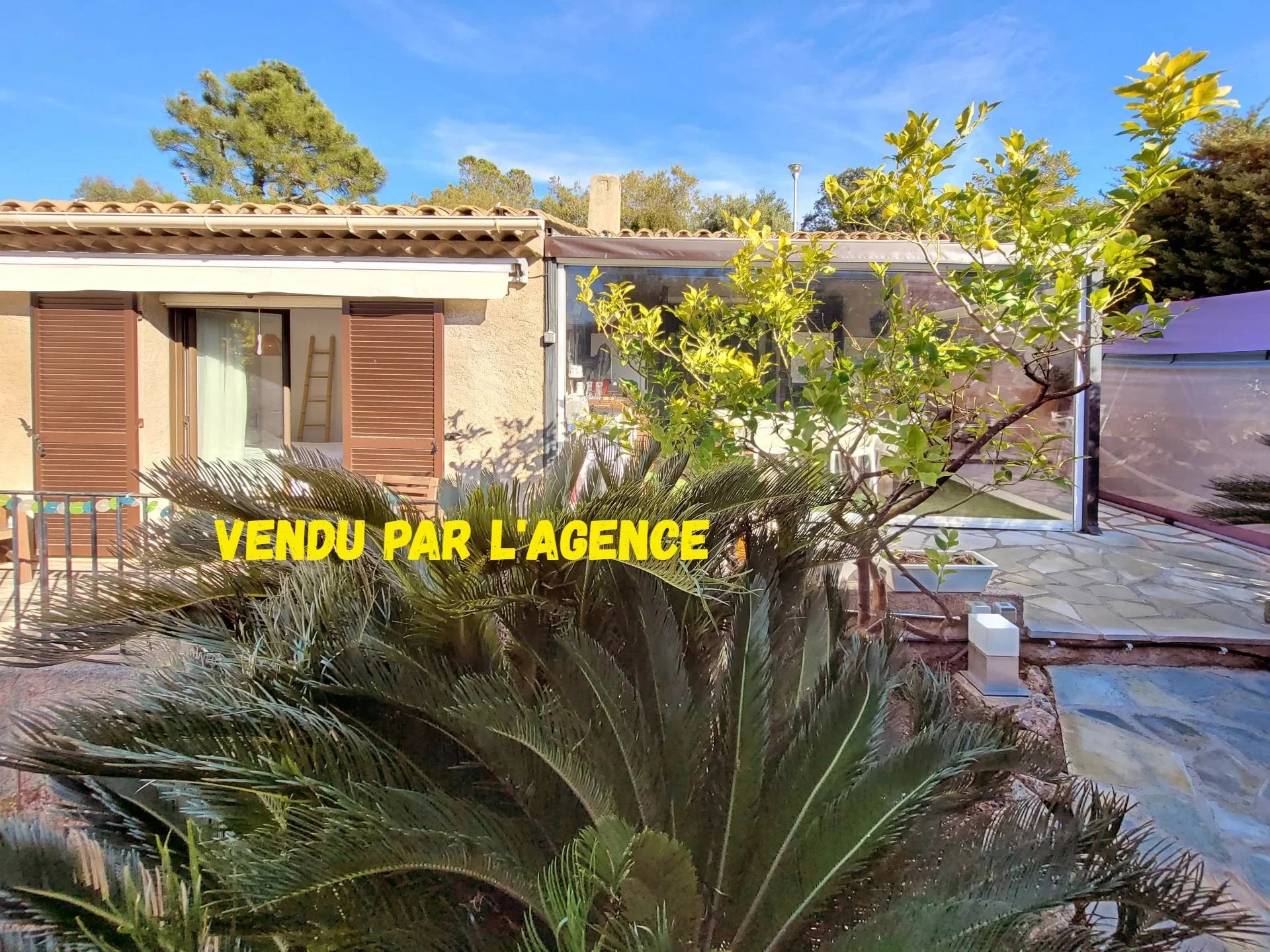 Charming house with 2/3 rooms and a garden of 460 m².