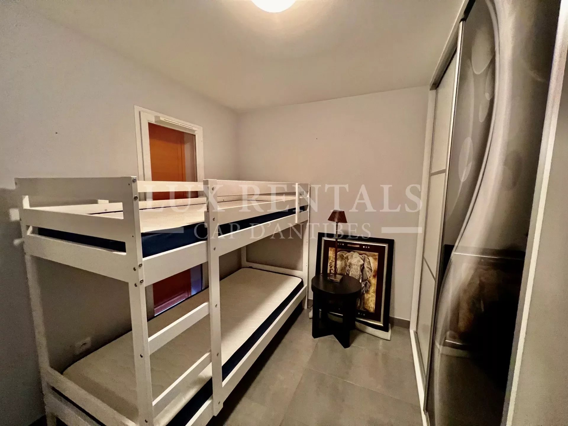 Seasonal rental Apartment - Antibes Saint-Claude