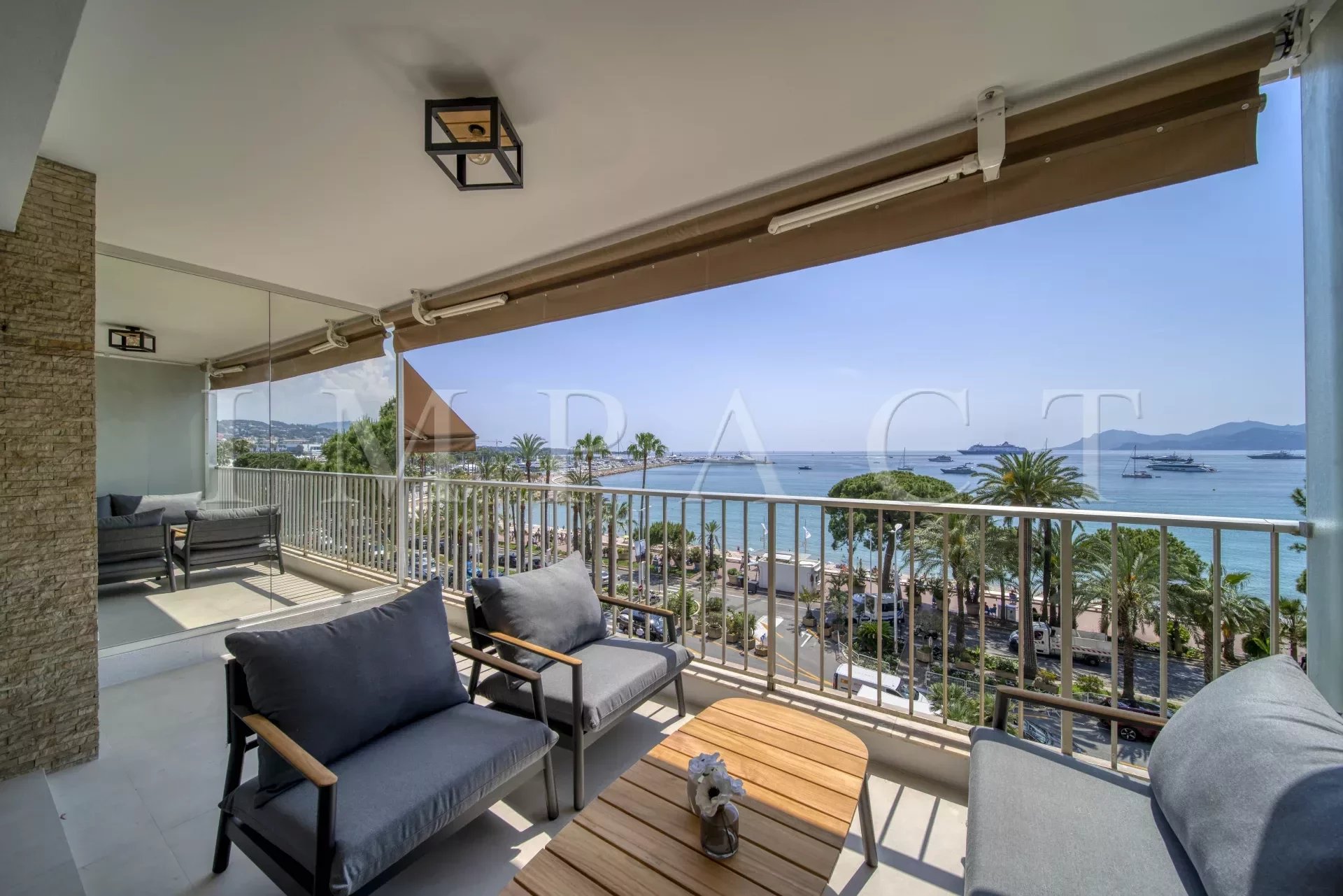 Cannes Croisette - Luxurious sea view apartment to rent