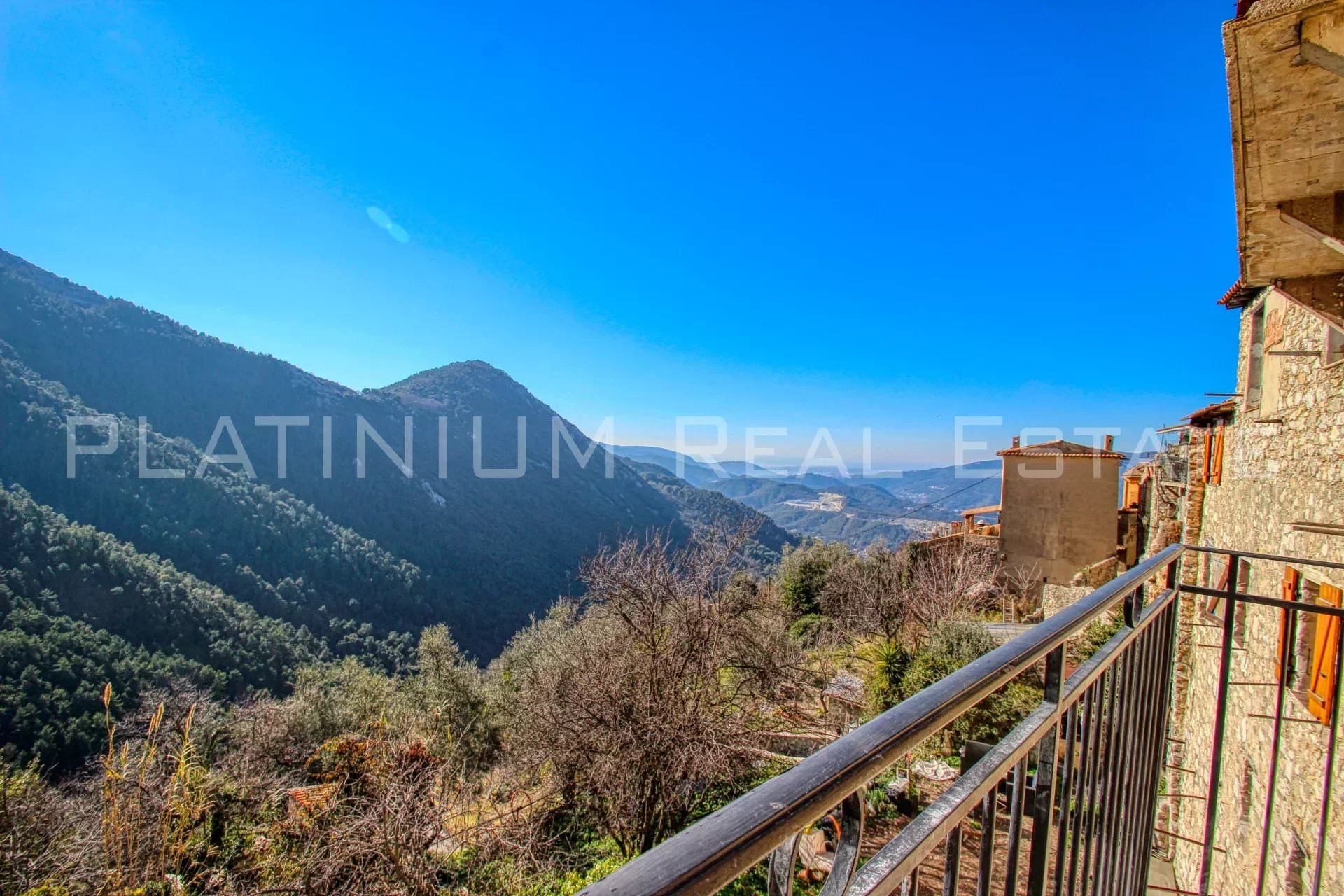PEILLE "Village" | HOUSE 3 BEDROOMS 106M² | BALCONY | NEW