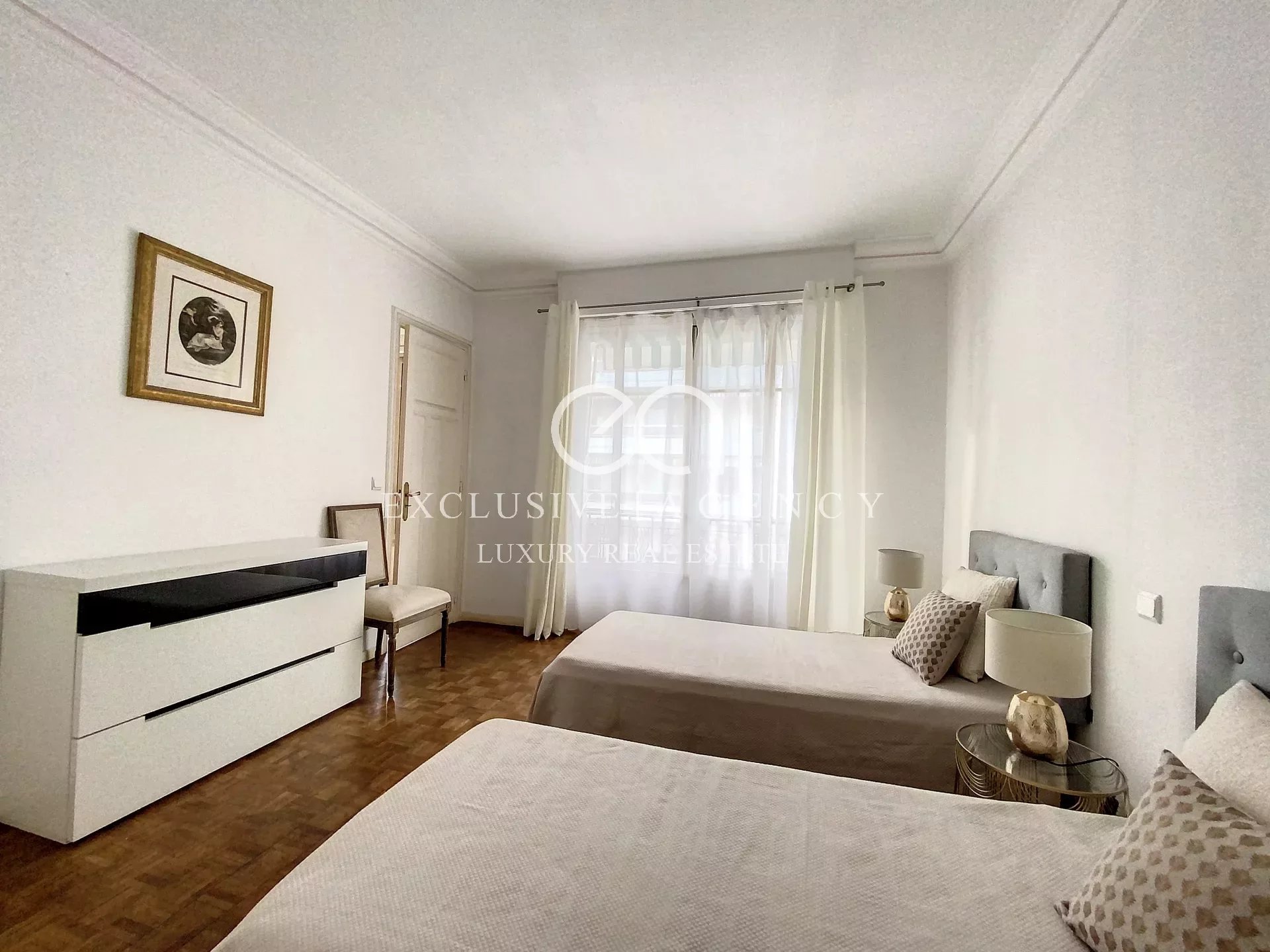 Long term rental furnished 85sqm 2-bedroom apartment 200m from the Croisette