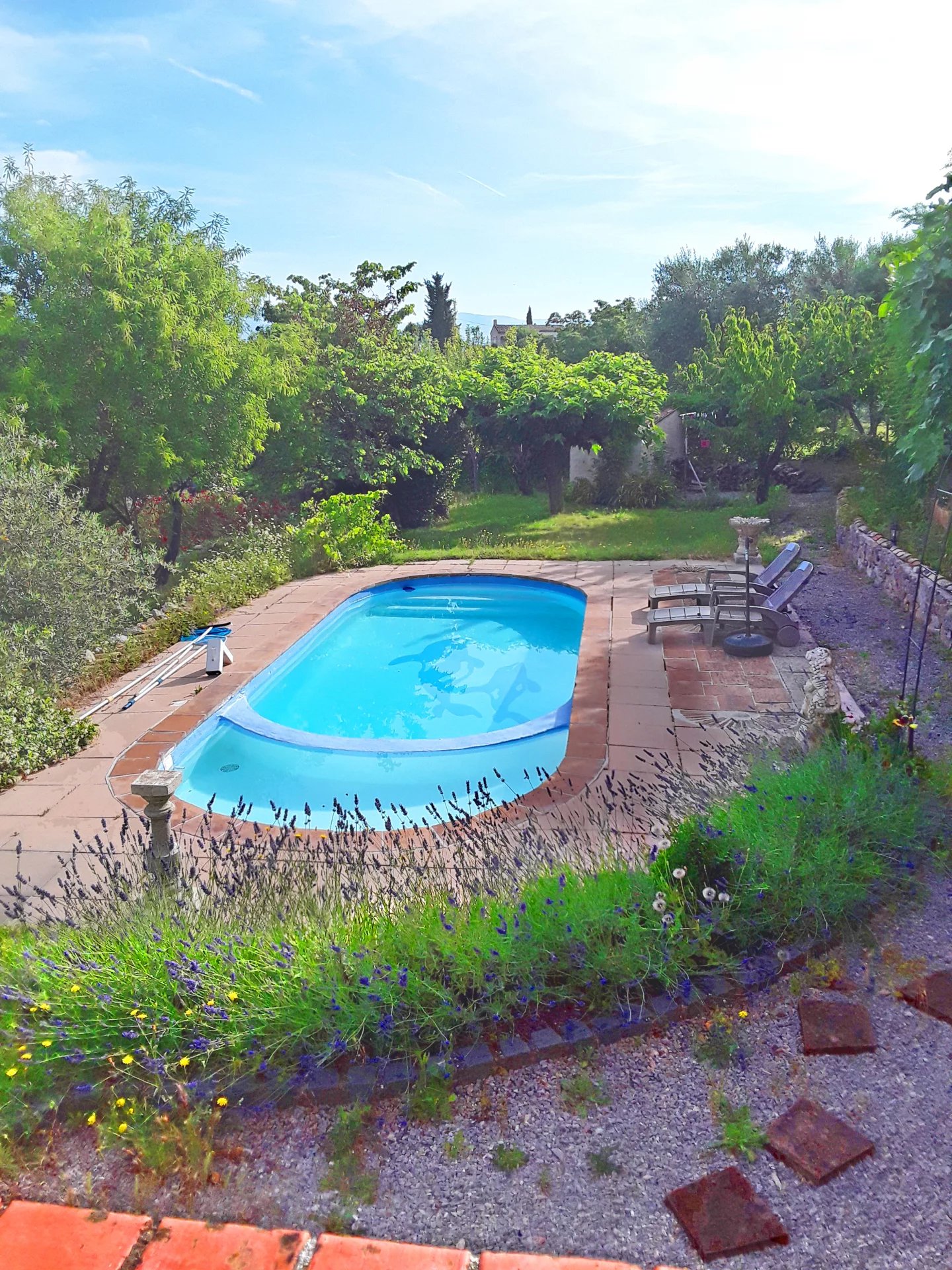 Detached villa of 155 m² with a flat garden of 800 m²