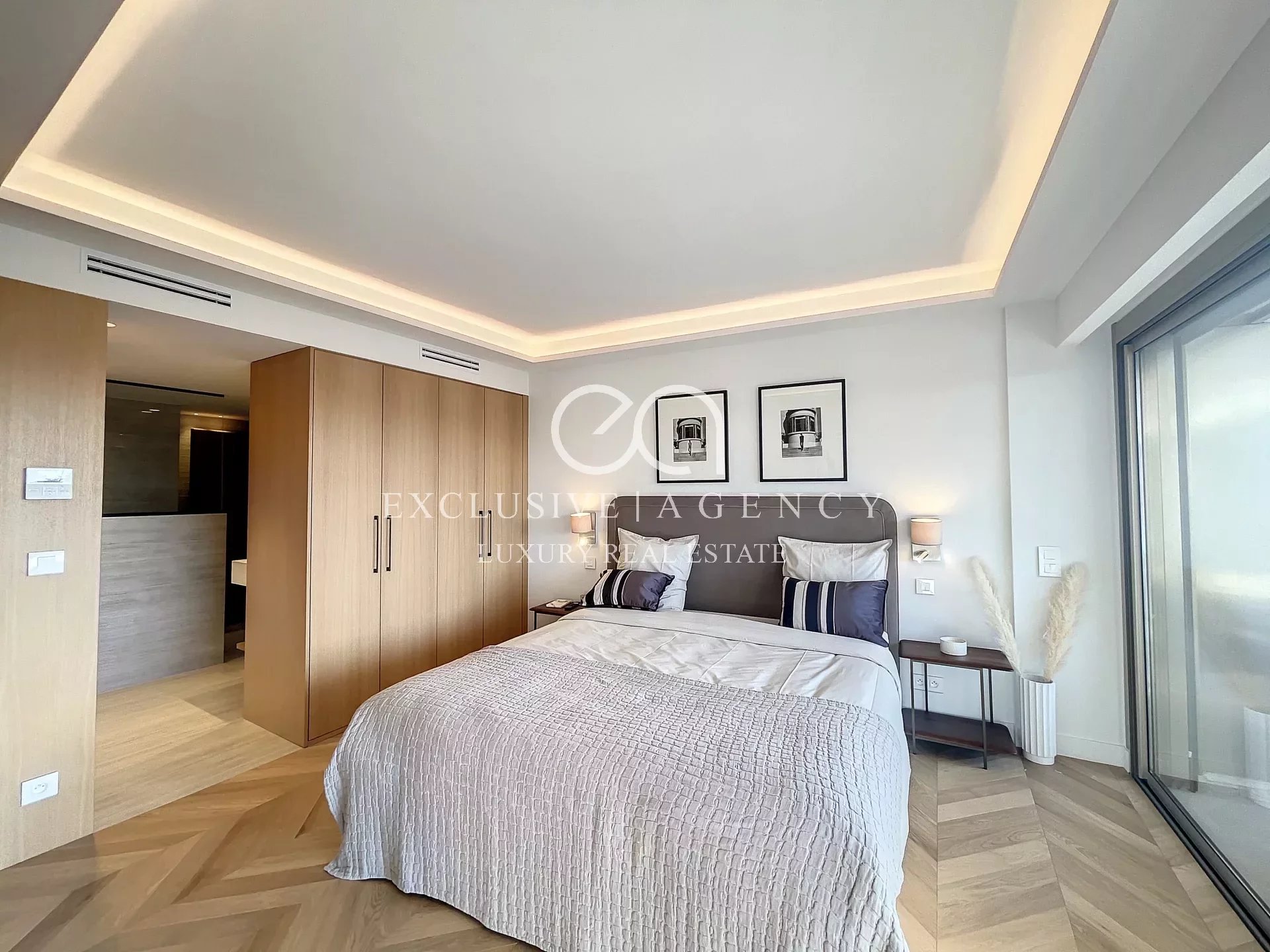 Cannes Croisette - Schitterende gerenoveerde 4-kamer flat 106m²