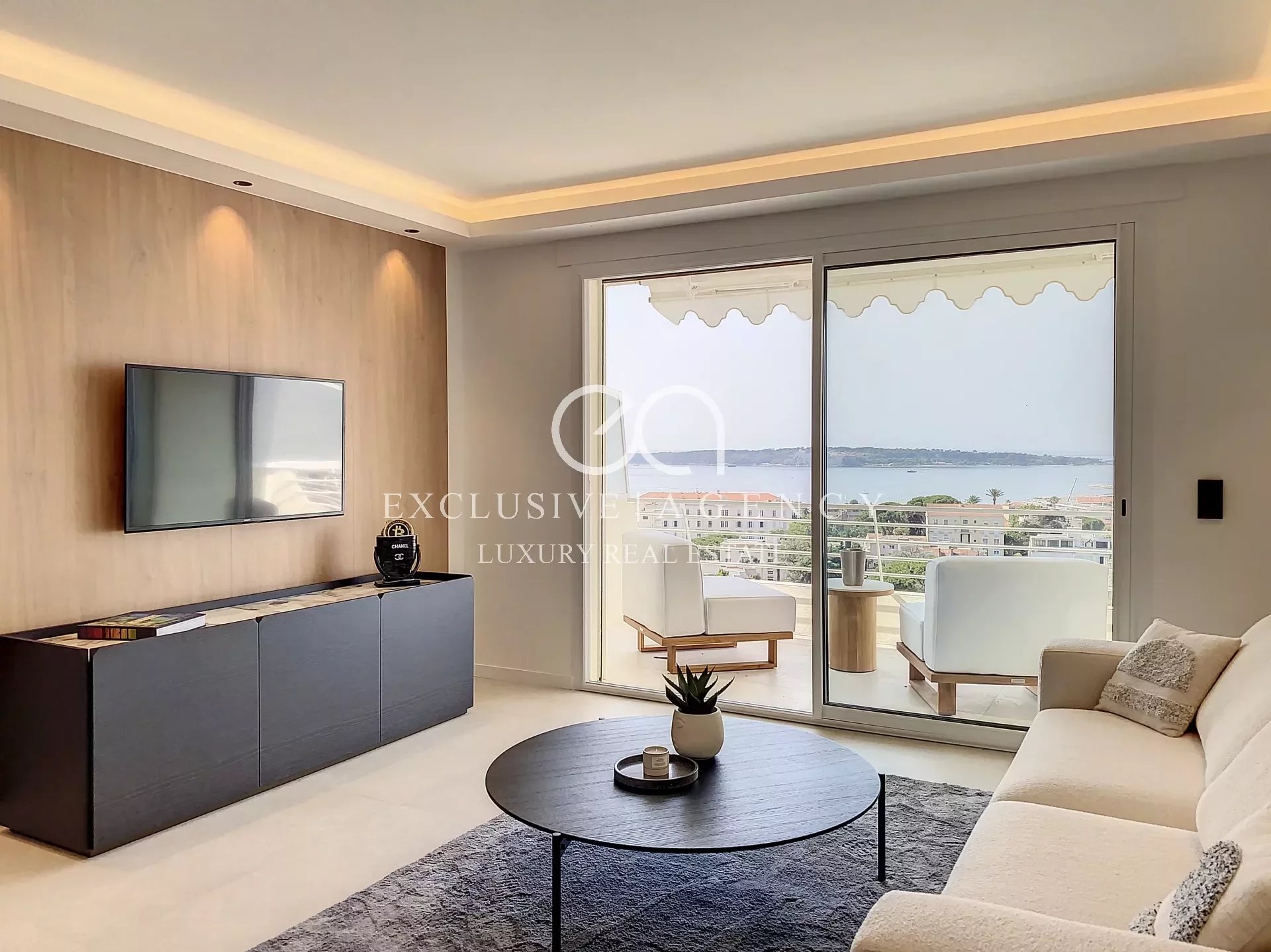 Cannes Basse Californie 3 rooms 70sqm refurbished panoramic sea view