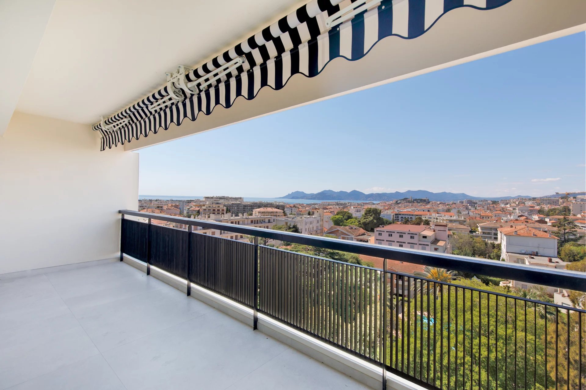 Vente Appartement 90m² 3 Pièces à Cannes (06400) - Master Conseil Immobilier