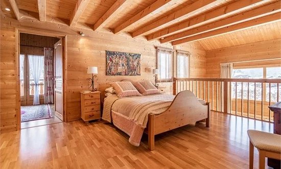 Stunning 5 bedroom Chalet