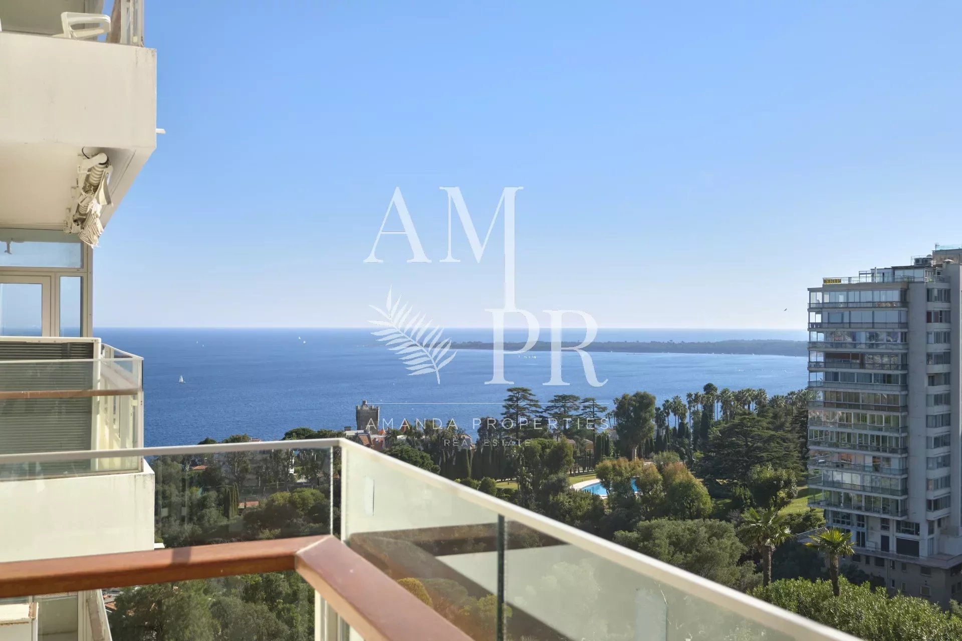 Cannes Californie - Apartment 4 rooms of 128m2 - Panoramic sea view