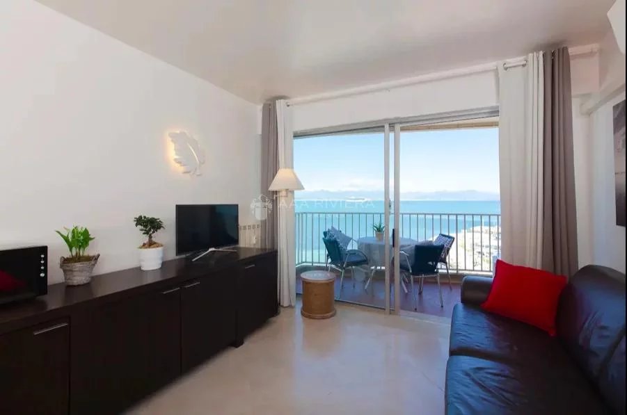 SOLD - Antibes Salis Cap d'Antibes - Sea front apartment with panoramic view - Parking - Cellar