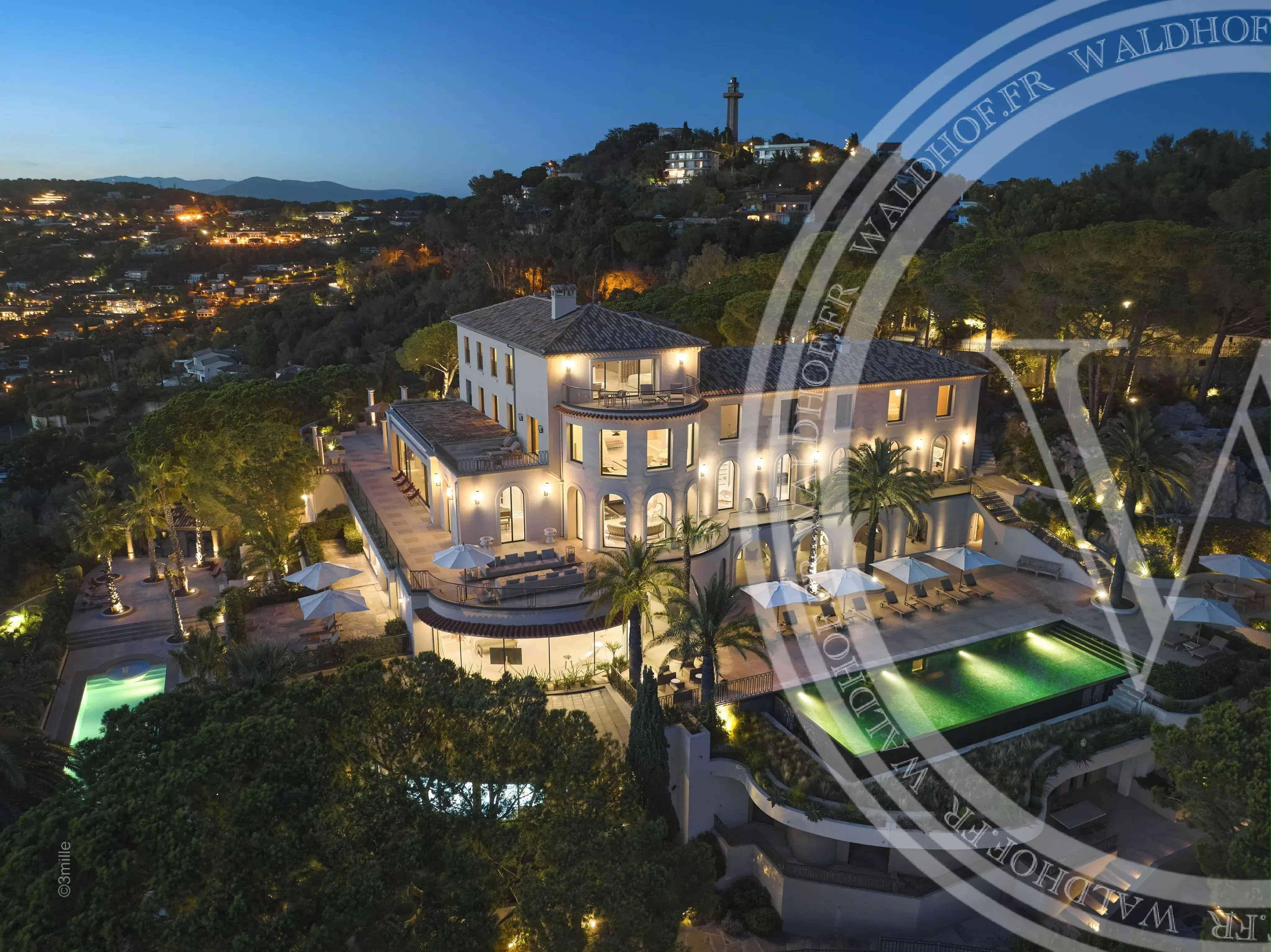 Fully renovated 3000 m2 Palace overlooking all of Cannes