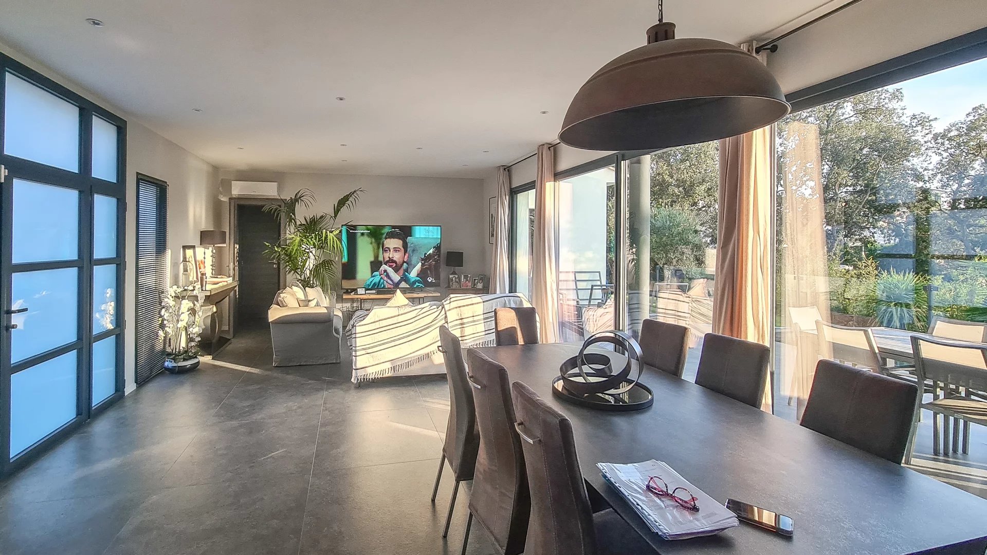 MODERN VILLA ON SALE AT FREJUS VALESCURE  NEAR THE GOLF COURSES