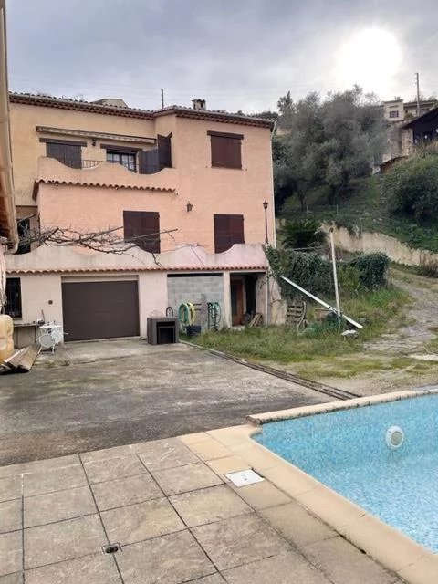Villa provençale avec piscine