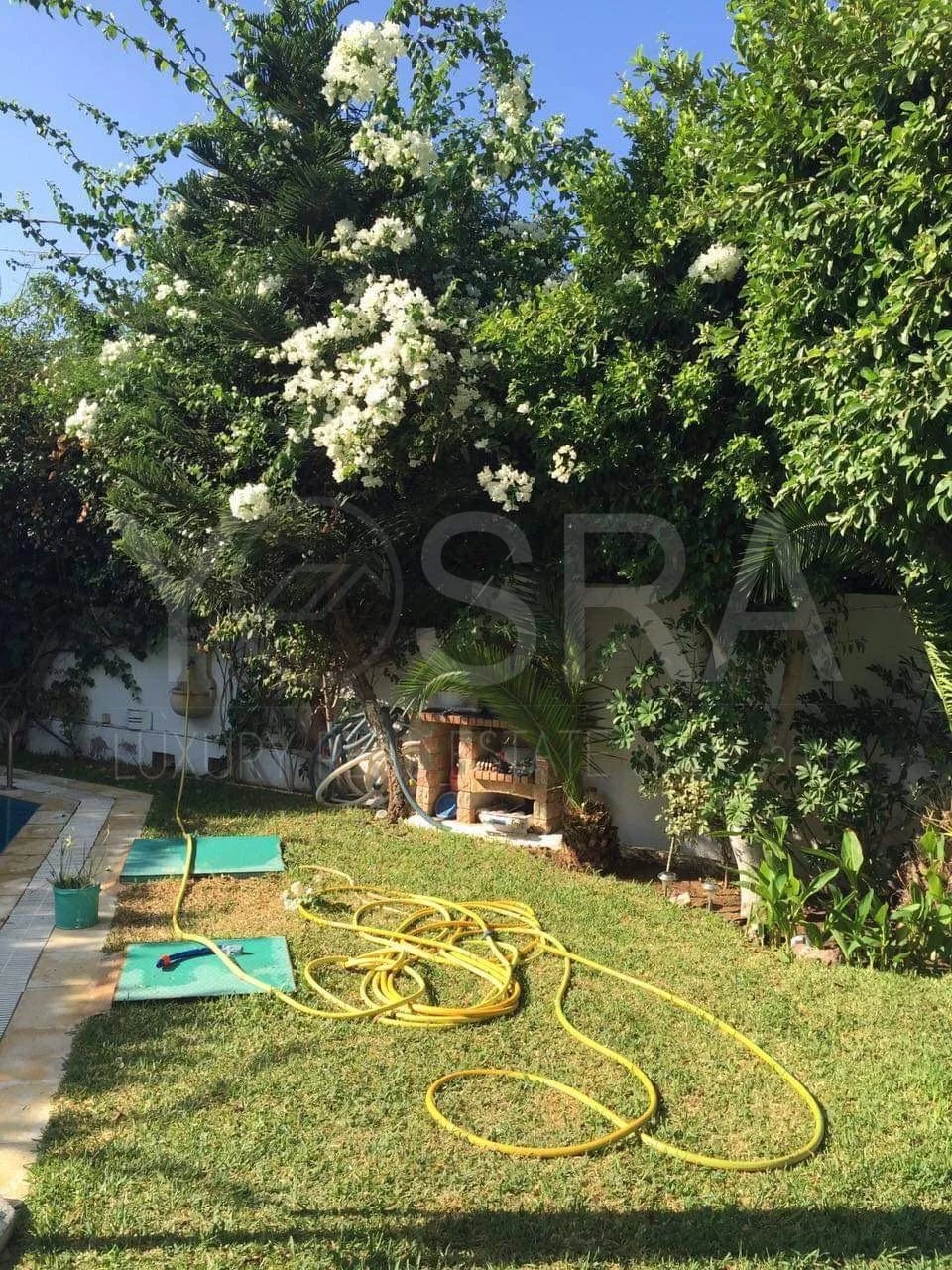 A Vendre une villa avec piscine à Sidi Daoued la marsa