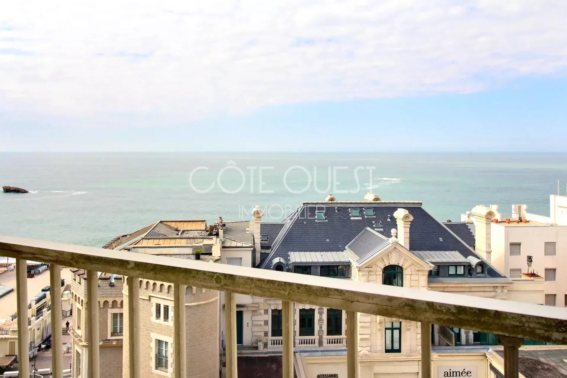 APPARTEMENT VUE MER À VENDRE EN PLEIN COEUR DE BIARRITZ