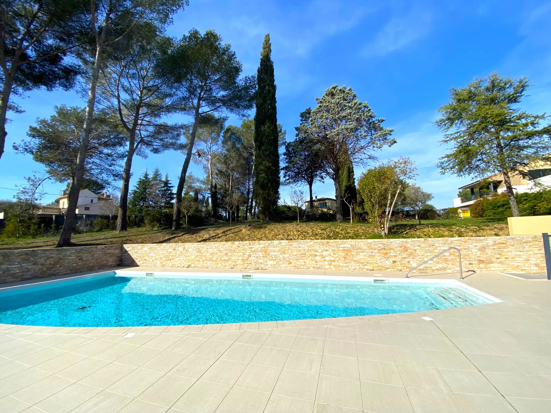 MOUGINS SALE FLAT 2 ROOMS RECENT RESIDENCE WITH SWIMMING POOL