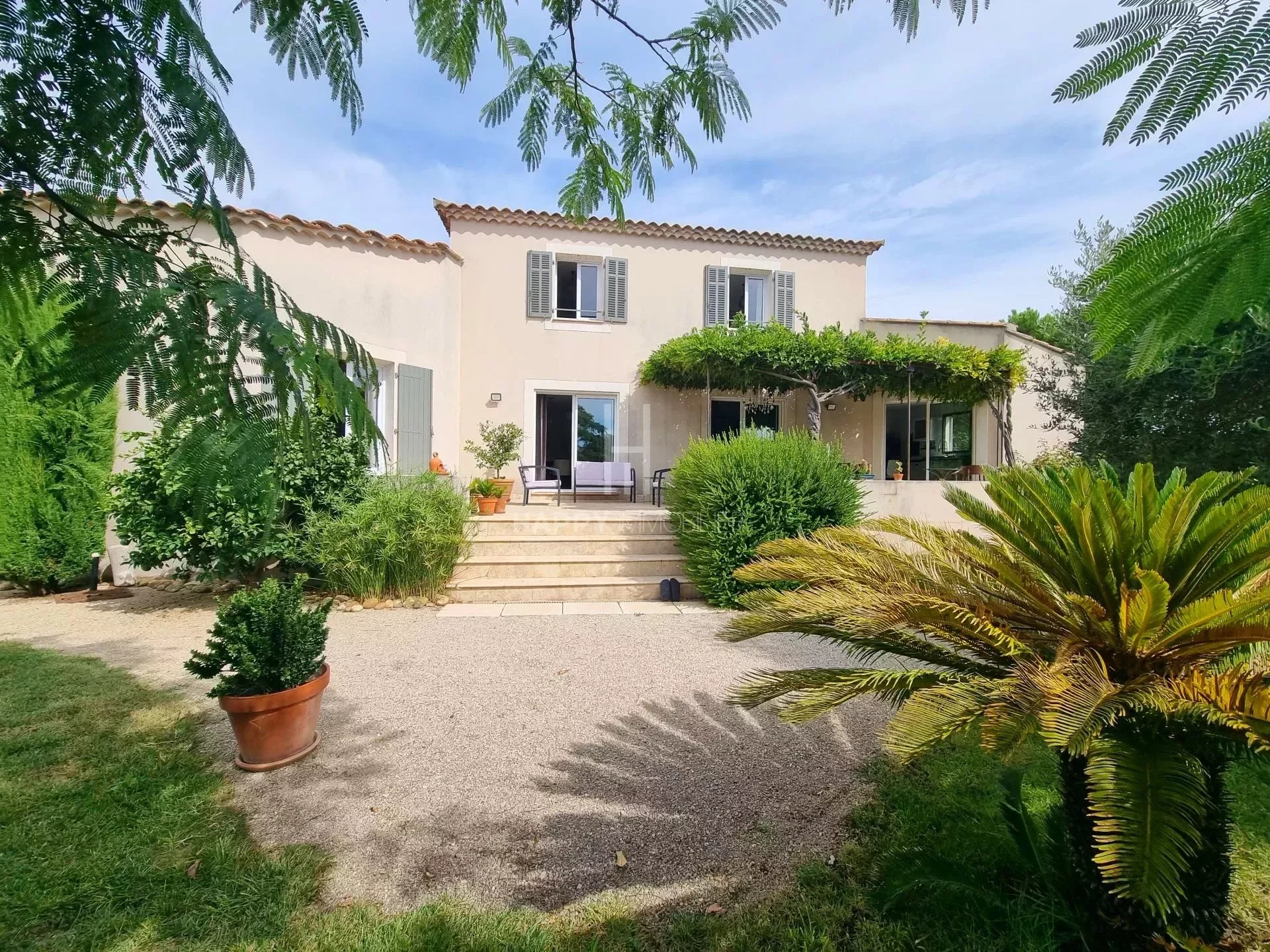 Jolie maison entre ville et campagne