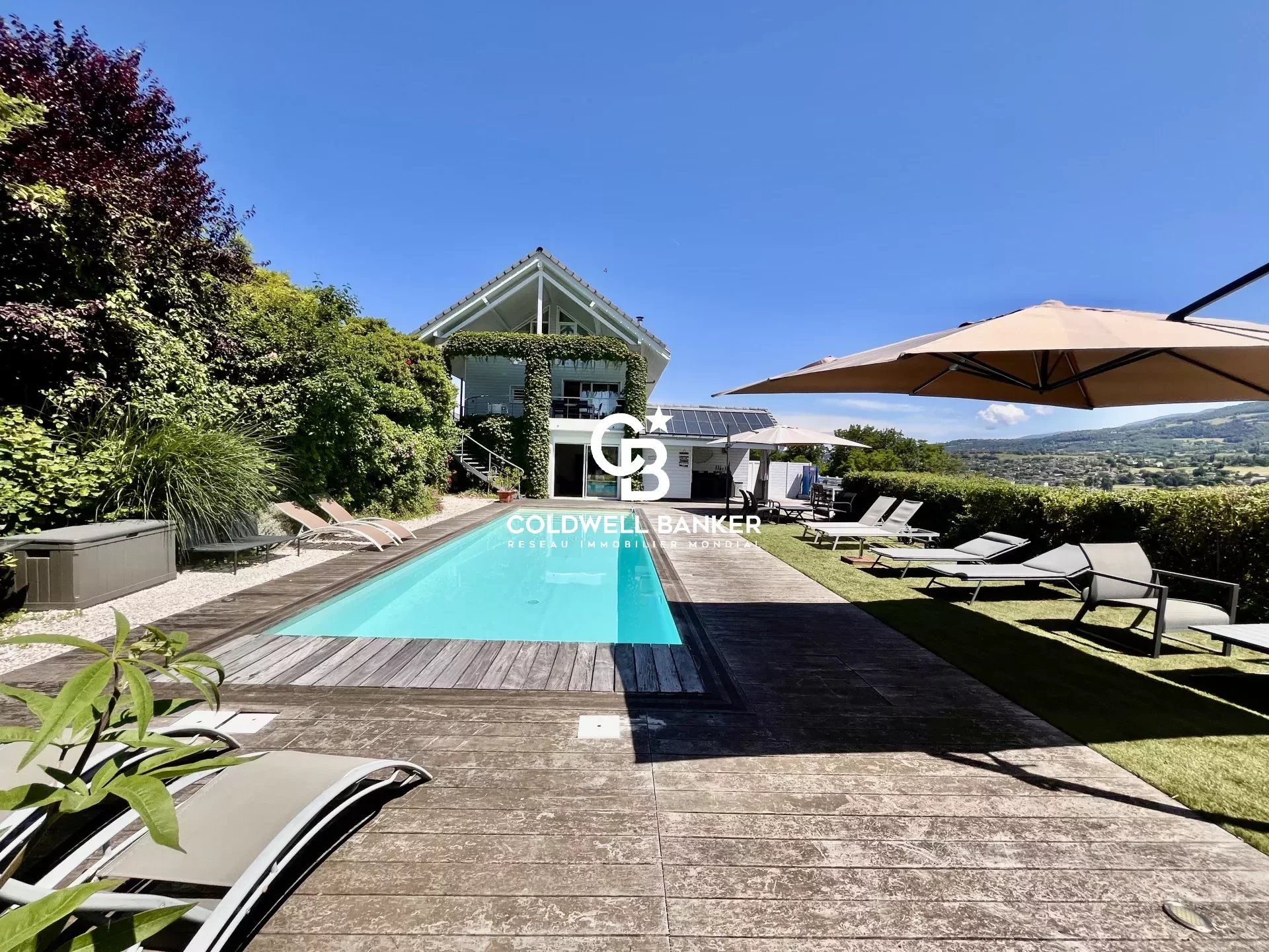 Villa d'architecte avec piscine