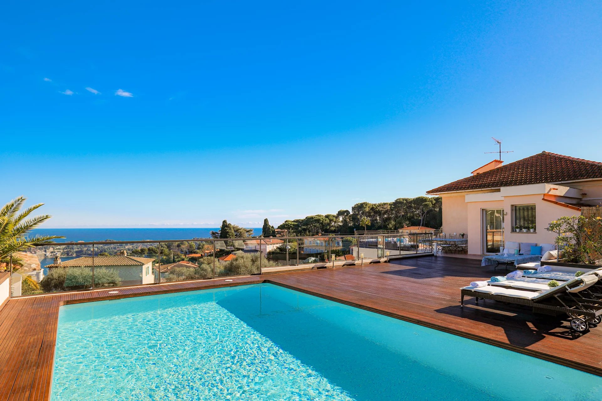 PROPERTY FOR SALE IN NICE MONT BORON - PANORAMIC SEA VIEW - POOL - TERRACES - GARDEN