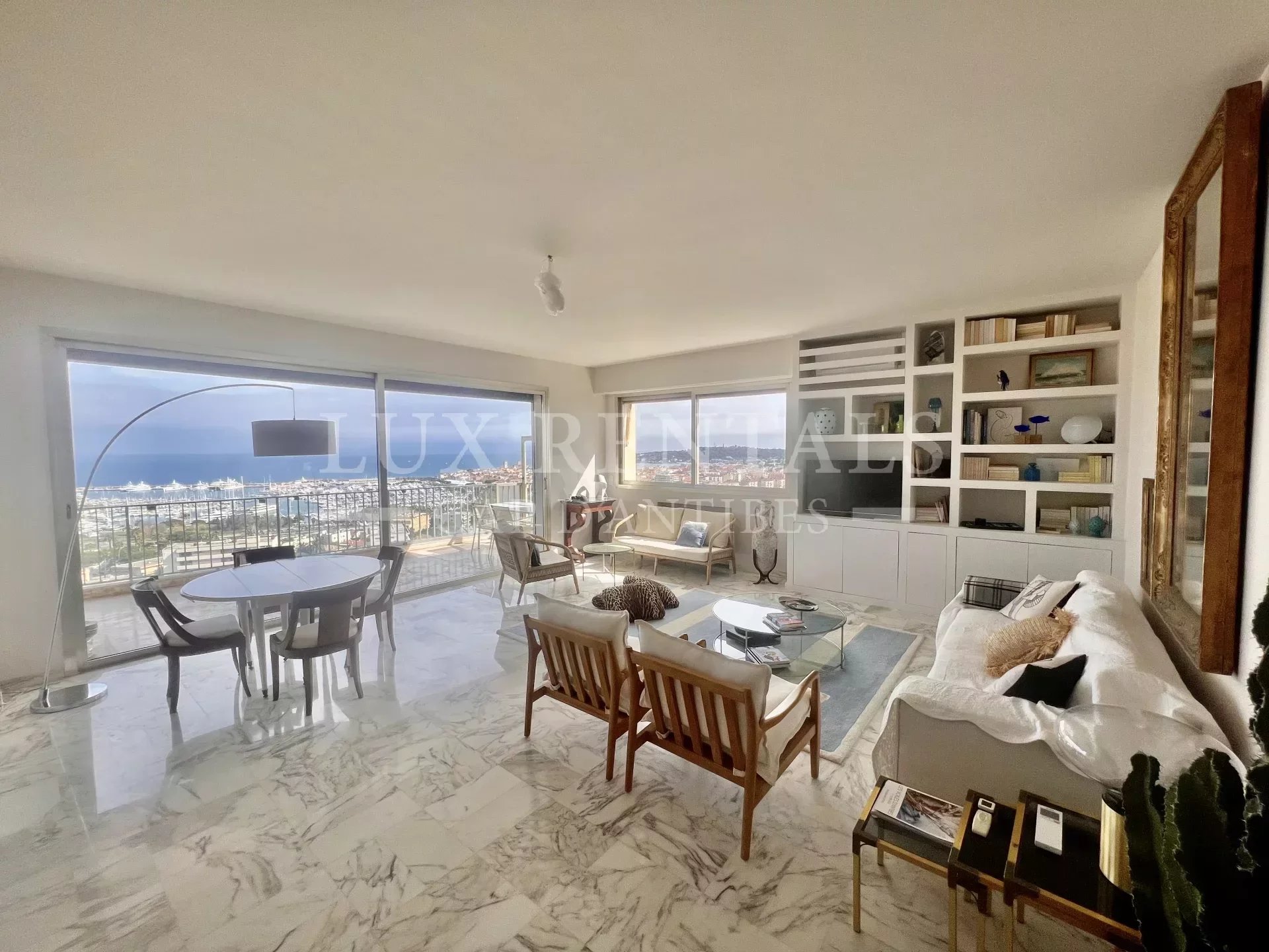 Location saisonnière Appartement - Antibes Le Puy